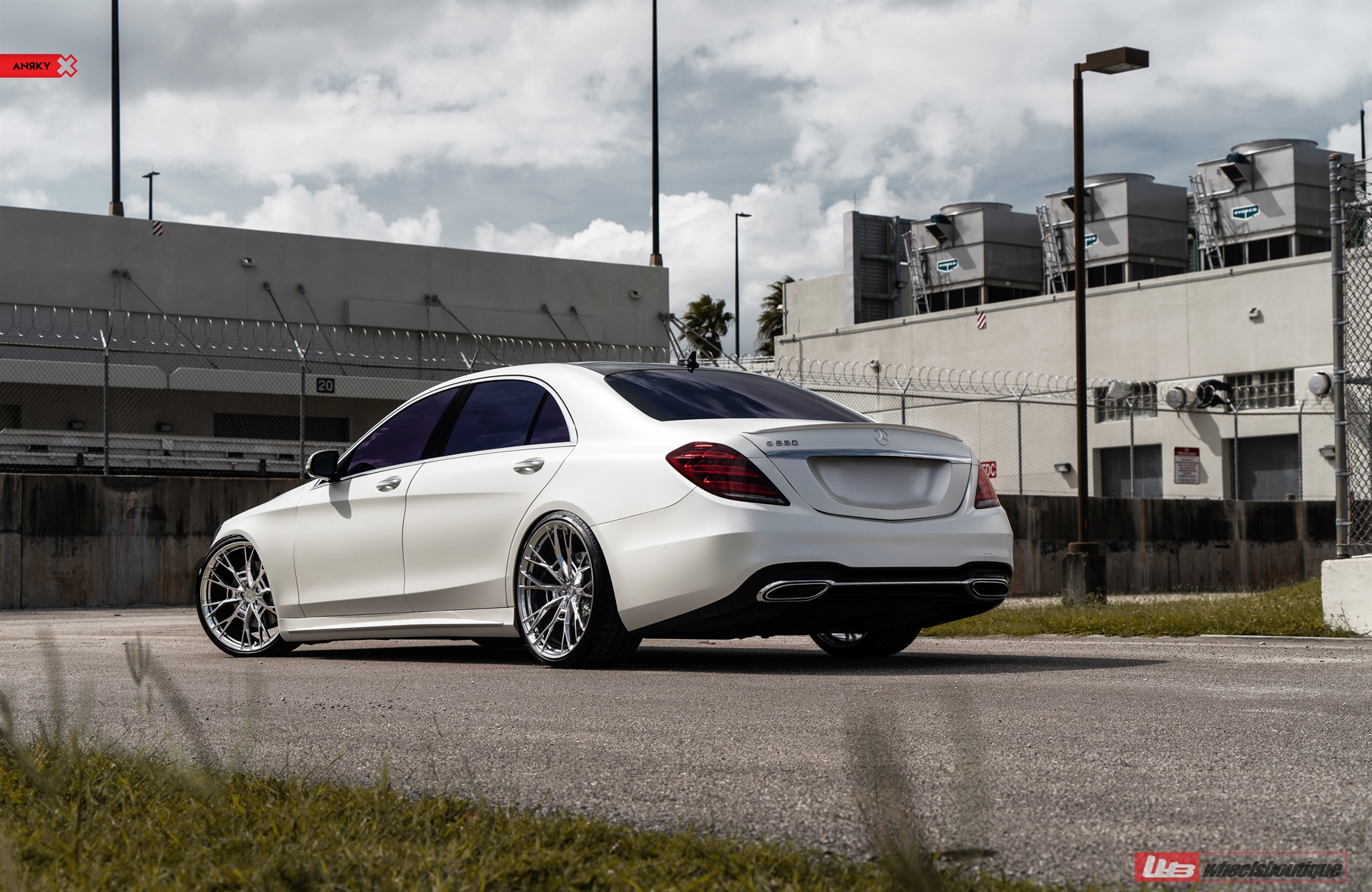 MERCEDES-BENZ W222 S560 ON ANRKY S1-X5