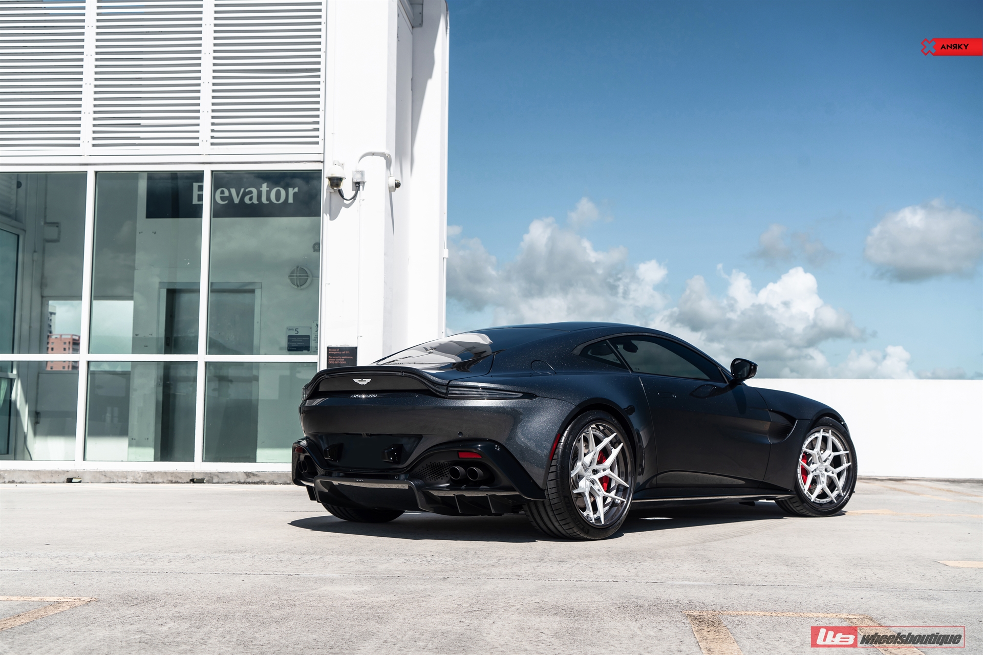 ANRKY S3-X4 | Aston Martin Vantage