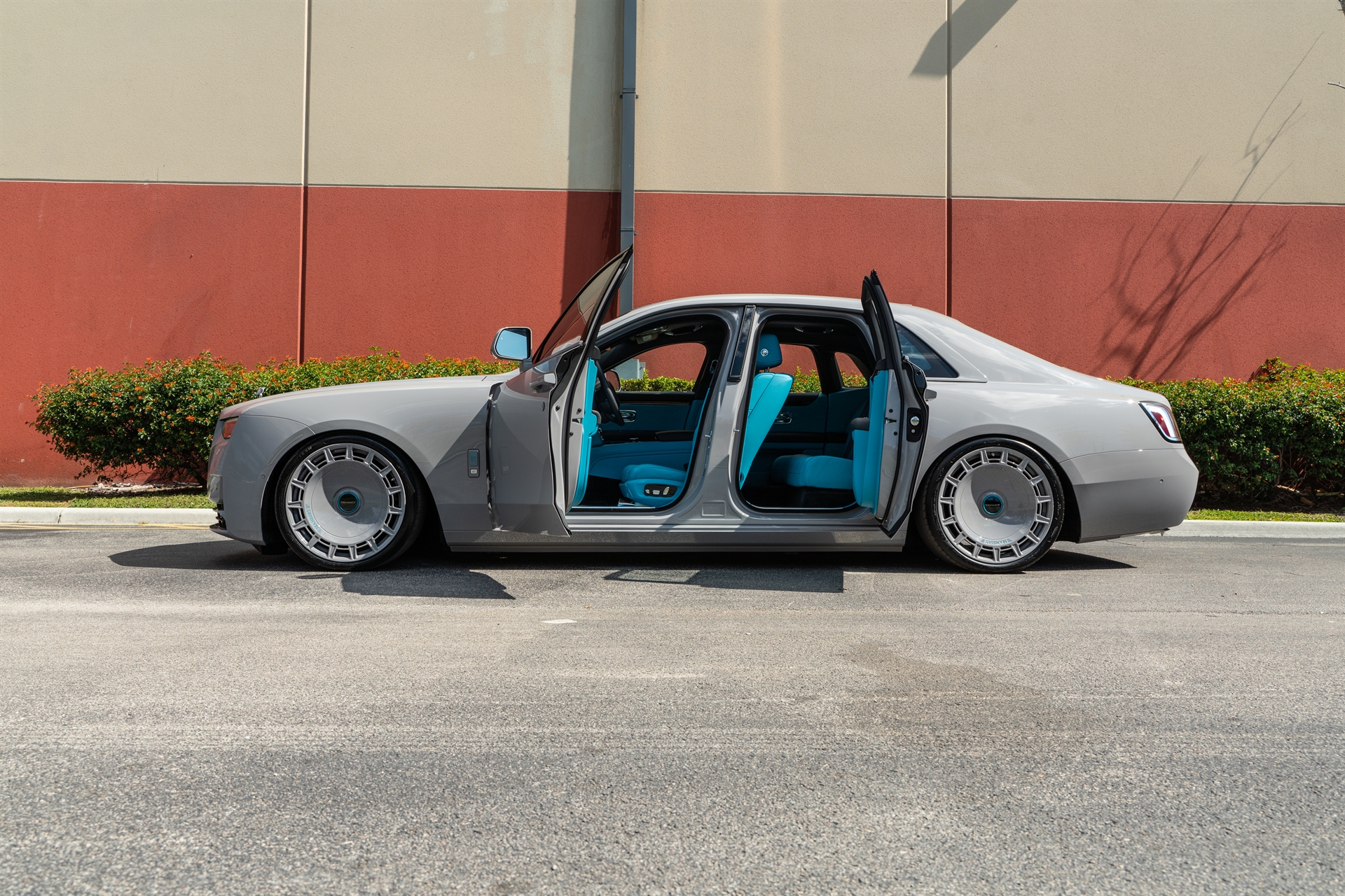 Rolls Royce Ghost Series II | Fashion Grey | on Mansory FD.15 | Fashion Gray