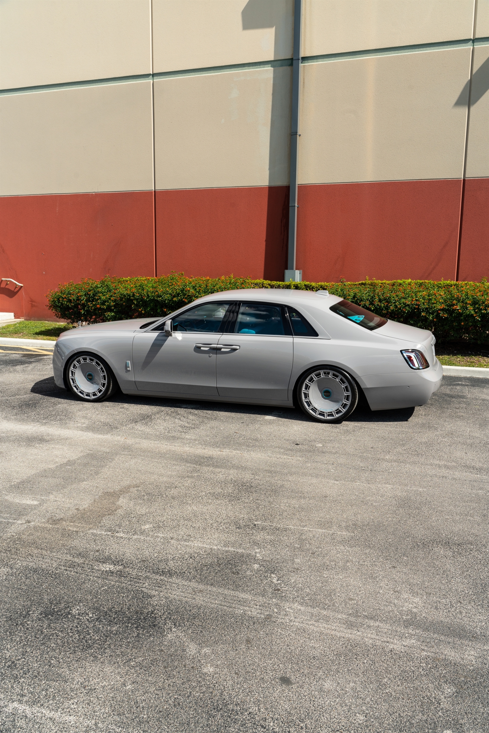 Rolls Royce Ghost Series II | Fashion Grey | on Mansory FD.15 | Fashion Gray