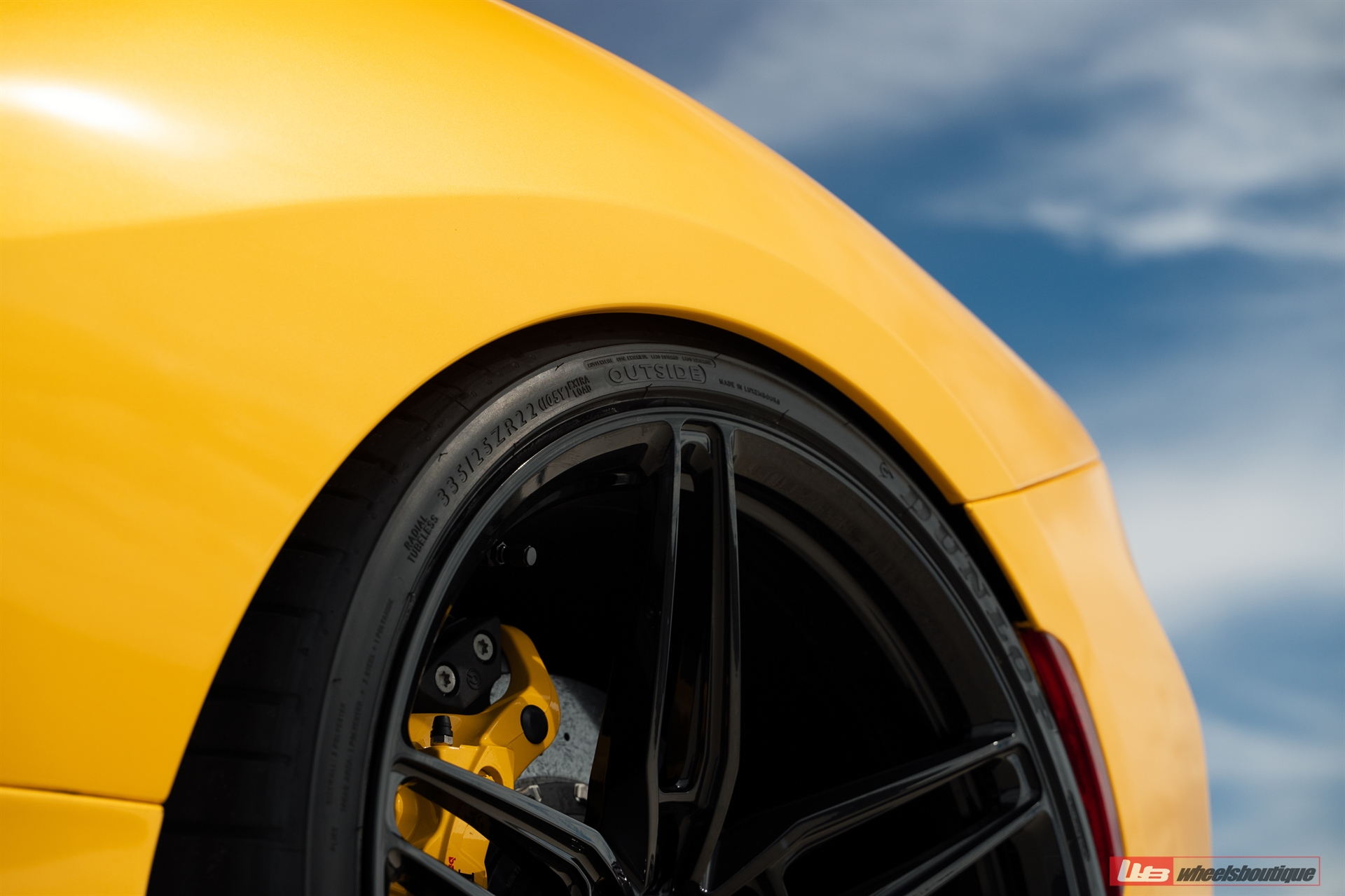 Ferrari 488 Pista | Giallo Modena | On ANRKY AN17 | Gloss Black