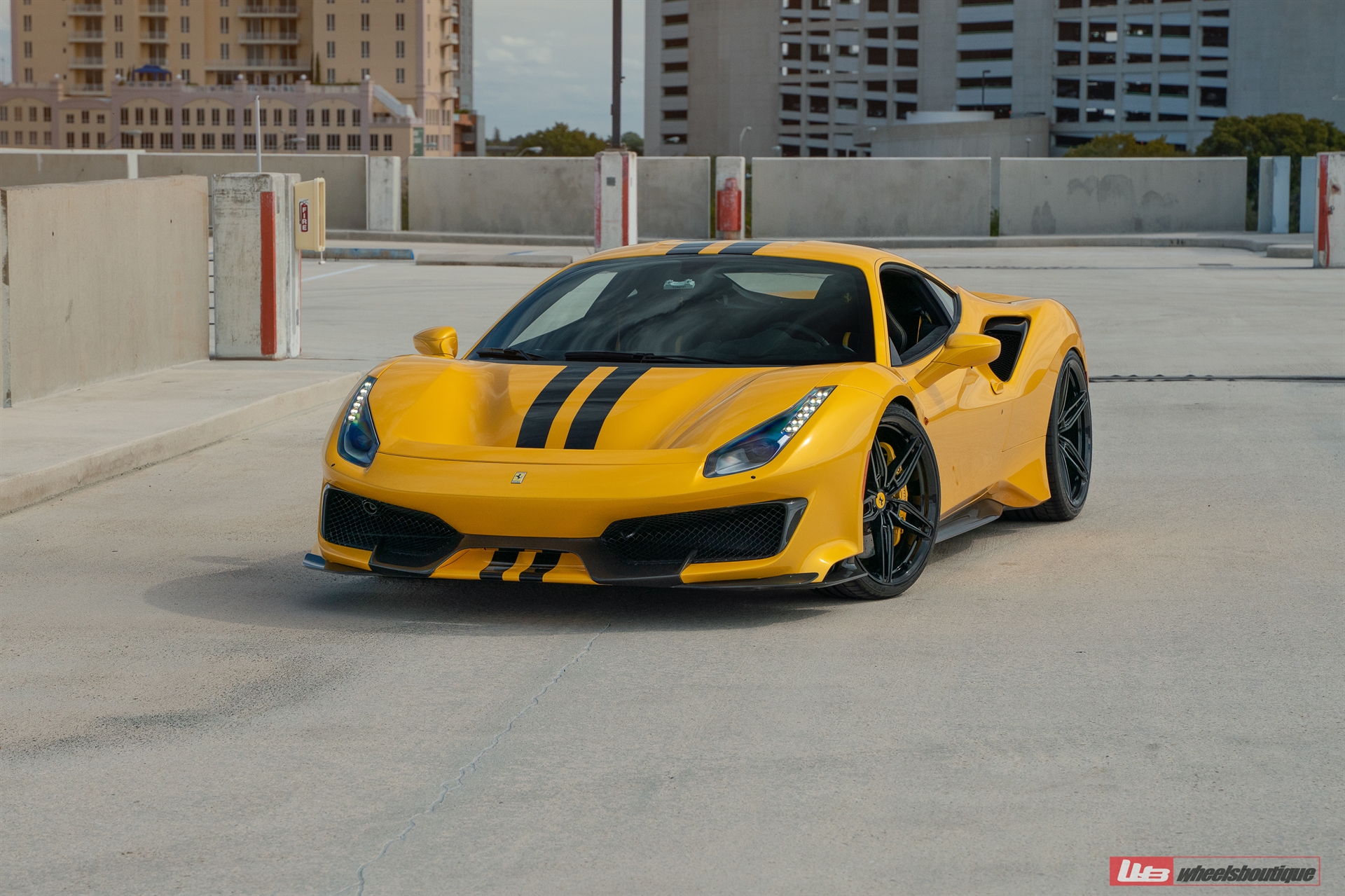 Ferrari 488 Pista | Giallo Modena | On ANRKY AN17 | Gloss Black