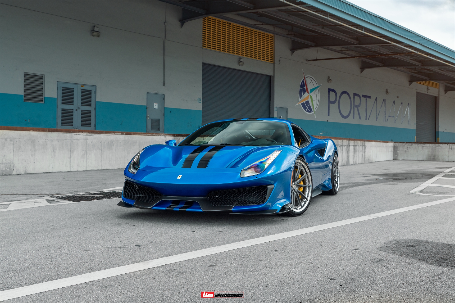 Ferrari 488 Pista | Blu Corza | on HRE S104SC | Frozen Dark Clear