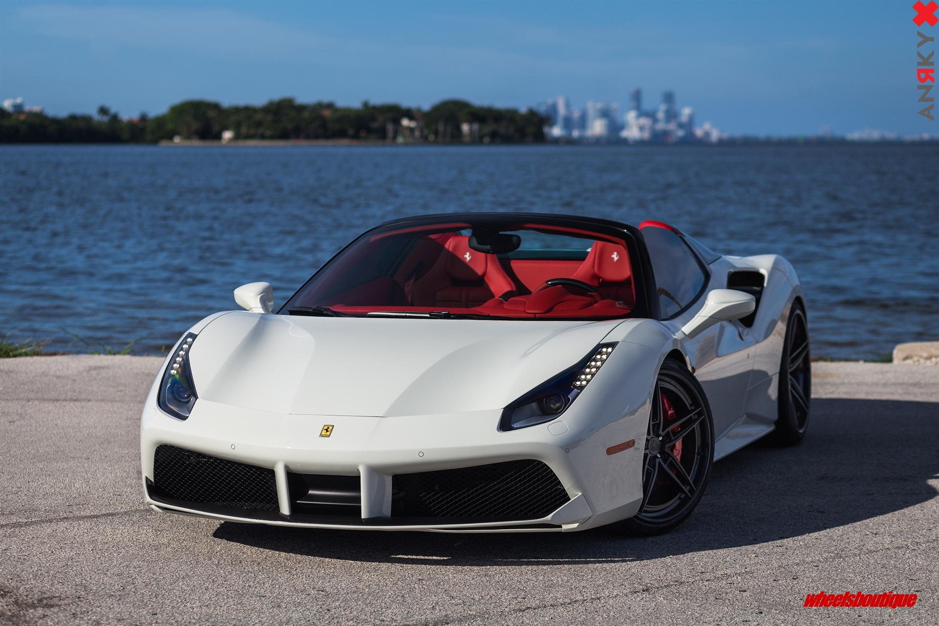 Ferrari 488 Spider | Bianco Avus | on ANRKY AN37 | Satin Black