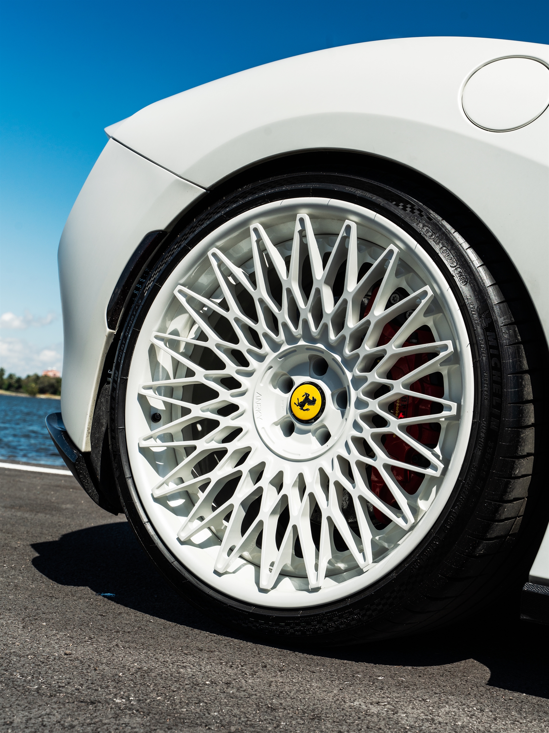 Ferrari F8 Spider – RETROSeries RS7.3