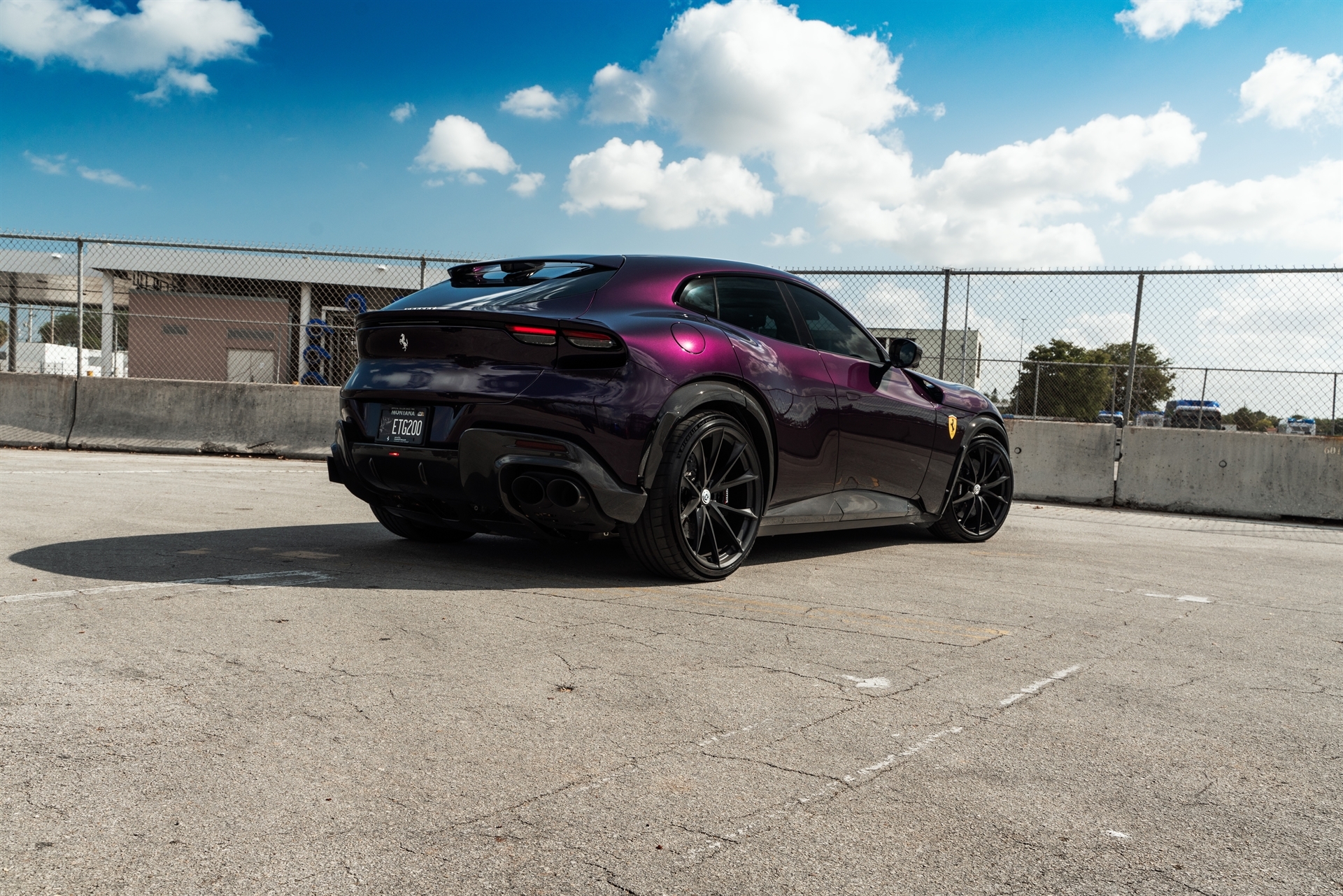 Ferrari Purosangue | Hong Kong Viola | on HRE P204 | Satin Black