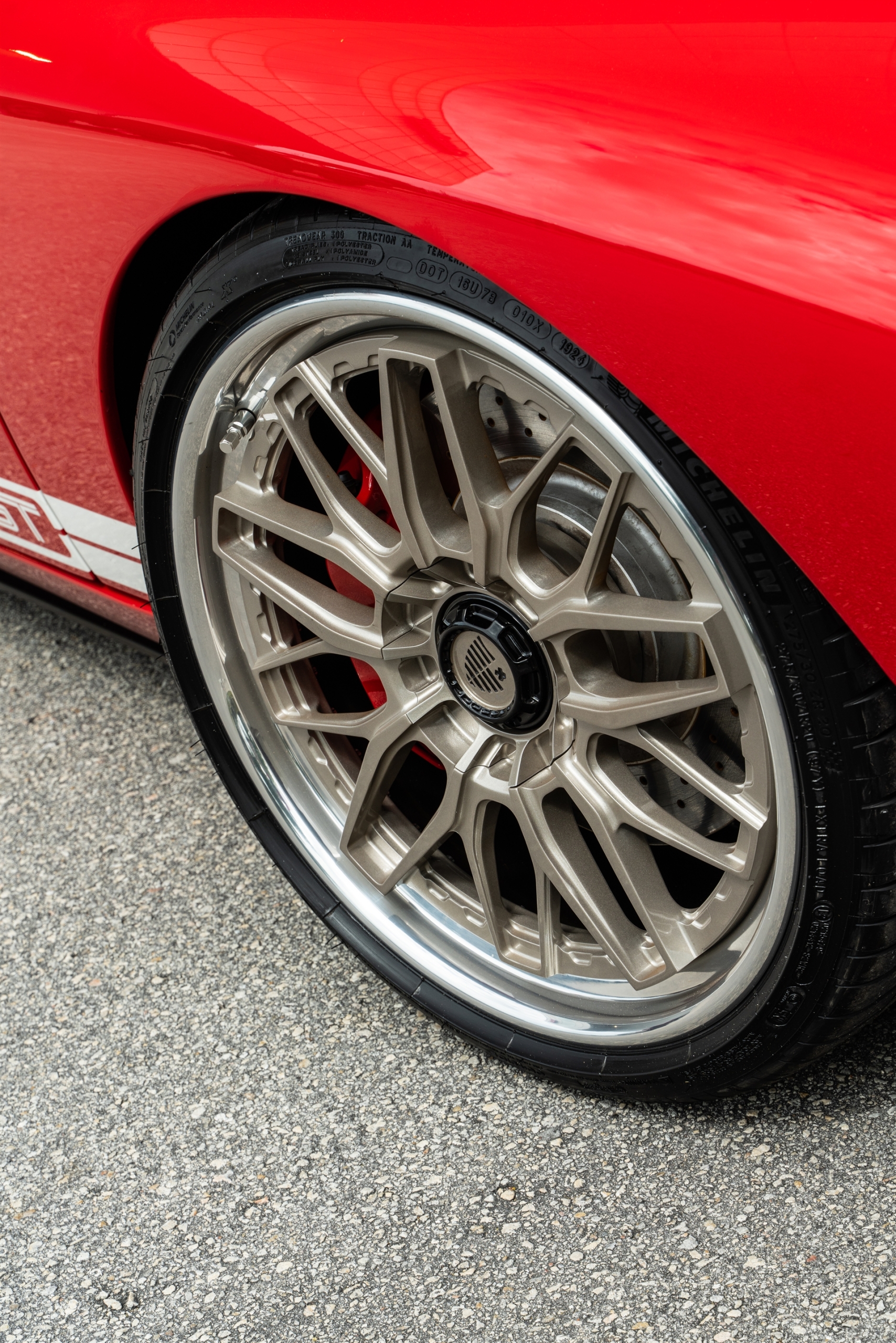 Ford GT MK1 | Ruby Red | on ANRKY RS1 | Satin White Gold