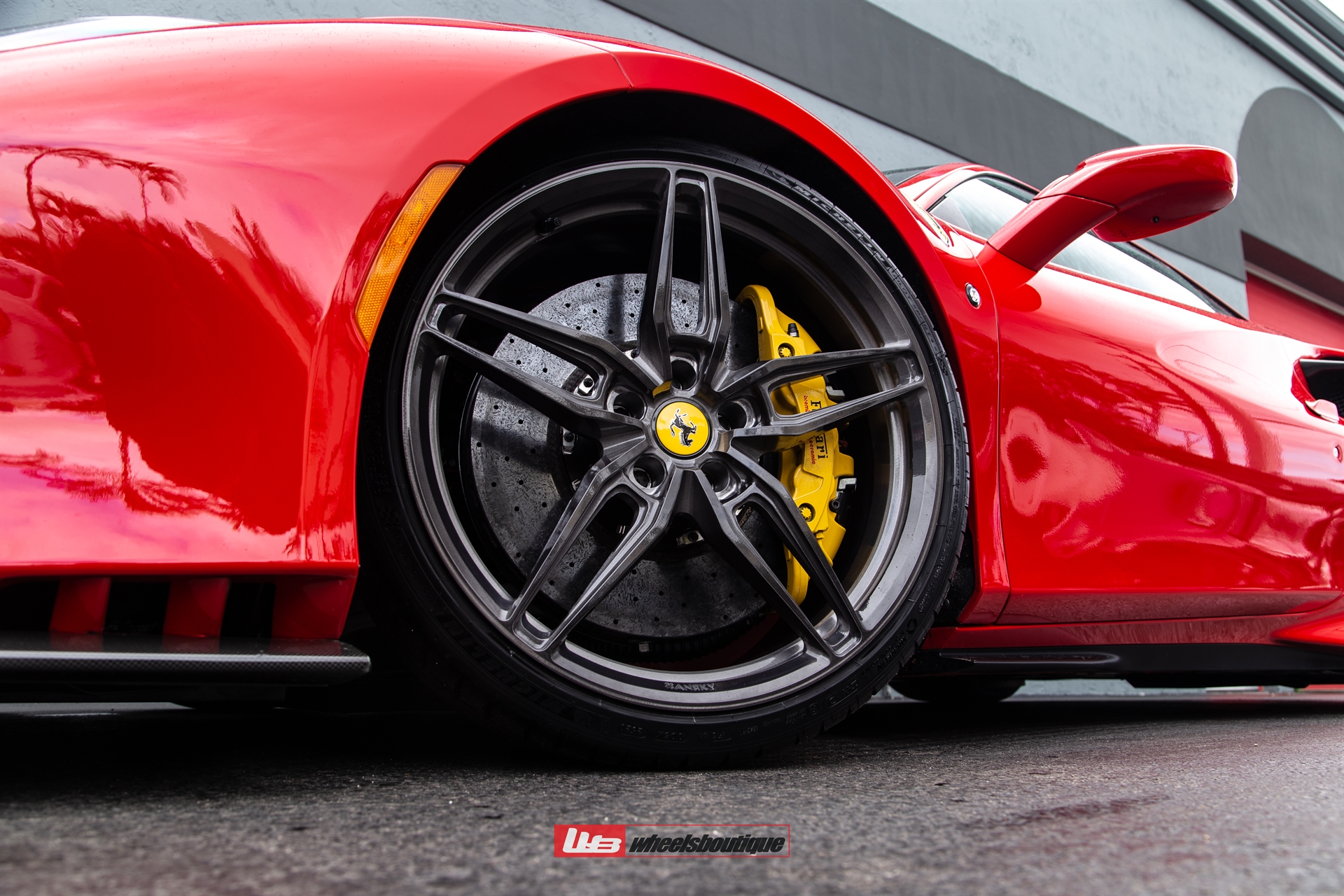 FERRARI F8 TRIBUTO ON ANRKY AN17