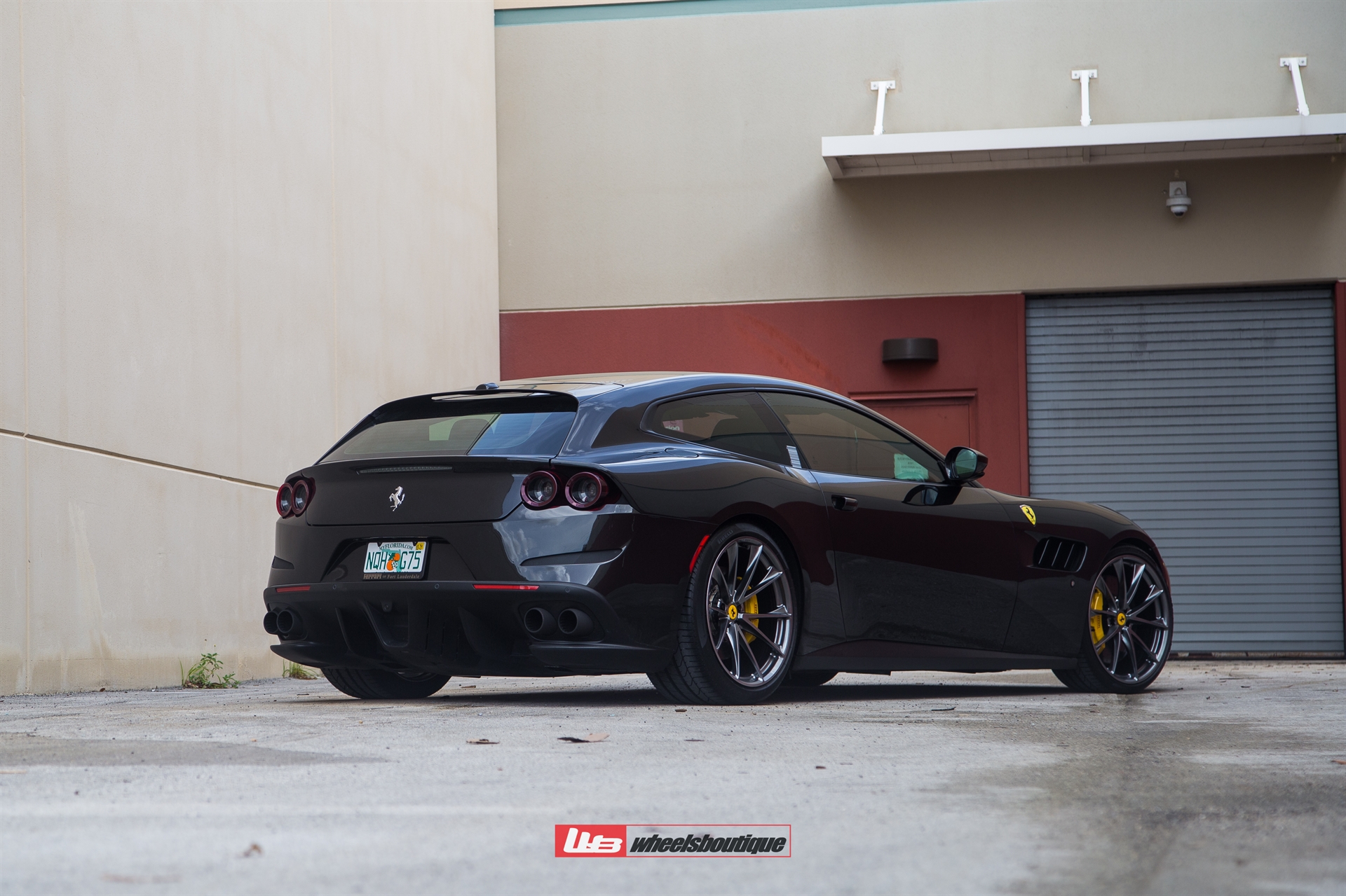 FERRARI GTC4LUSSO T ON HRE P204