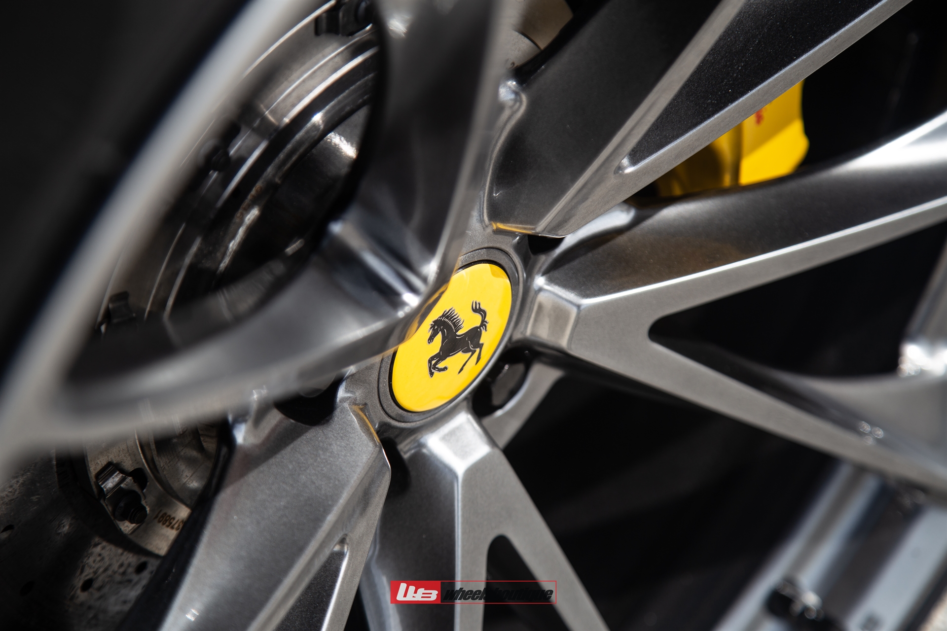 FERRARI GTC4LUSSO T ON HRE P204