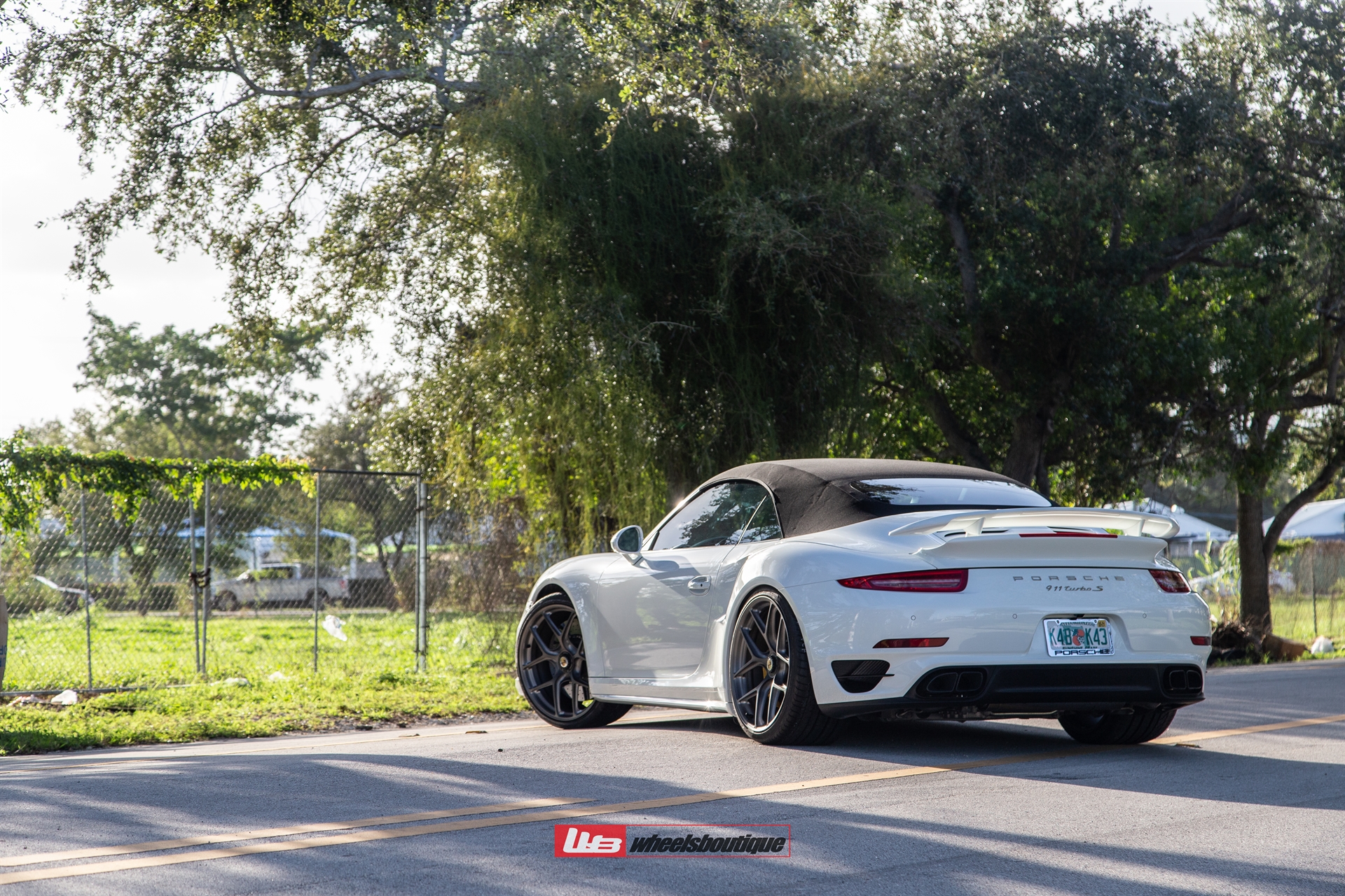 PORSCHE 991.1 TURBO S CABRIOLET ON HRE R101 LIGHTWEIGHT