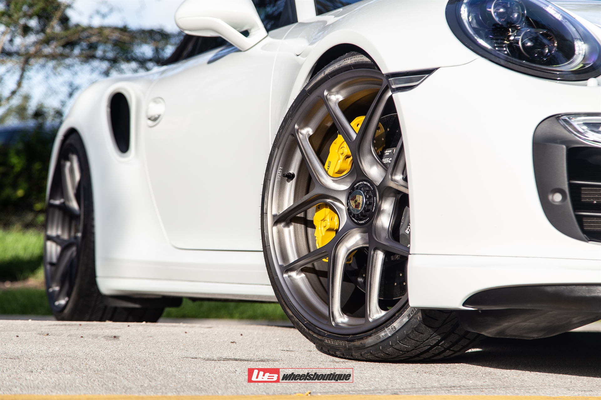 PORSCHE 991.1 TURBO S CABRIOLET ON HRE R101 LIGHTWEIGHT