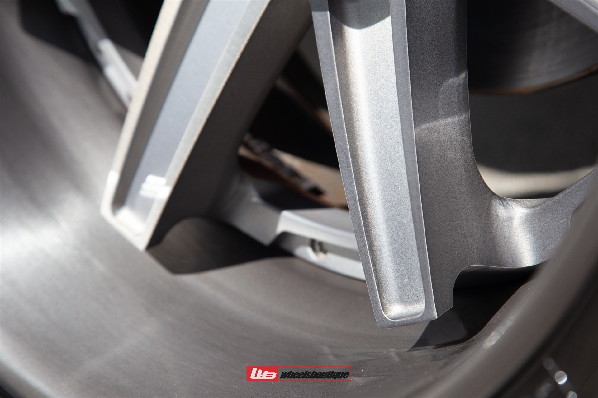 FORD F-250 ON HRE HD188