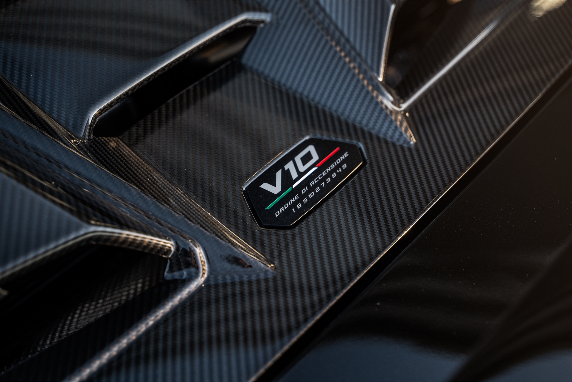 Lamborghini Huracan Tecnica | Nero Noctis | on ANRKY AN32 | Polished Clear