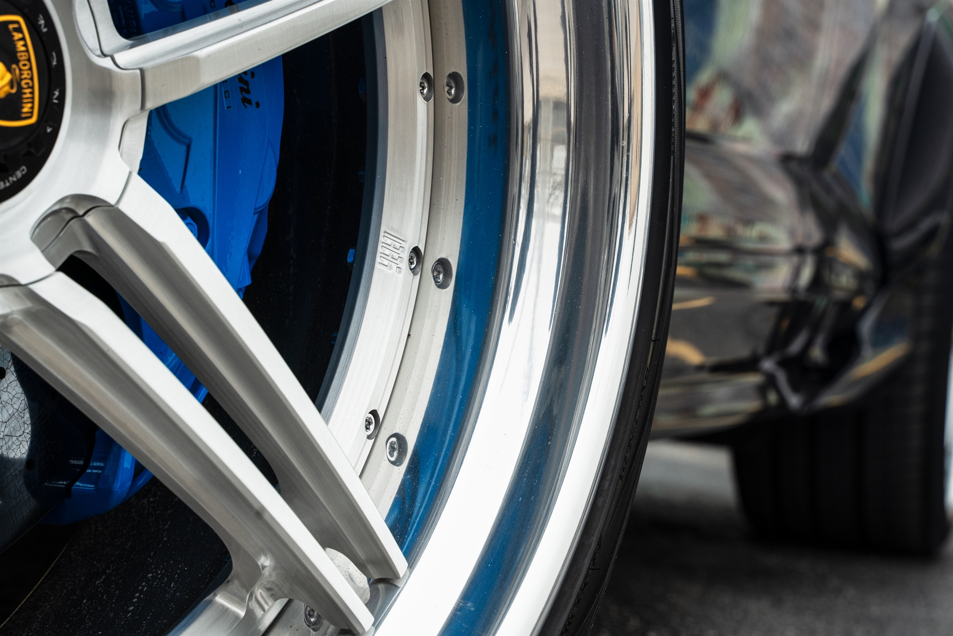 Lamborghini Urus S | Nero Noctis | 1016 Vision Widebody | on 1886 XR-003 Wheels | Brushed Clear