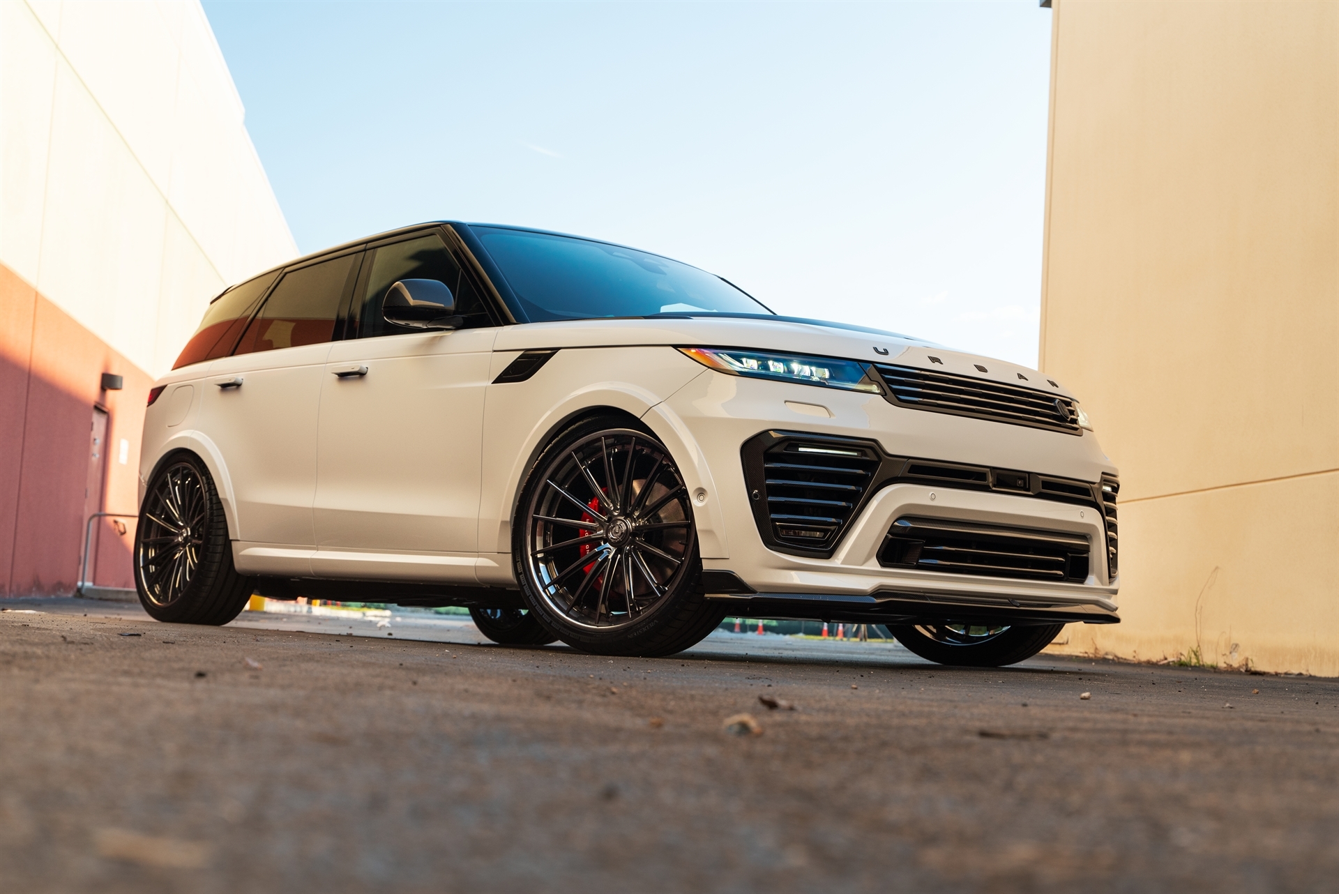 Land Rover Range Rover on Urban Auto Body Kit and 1886 Wheels