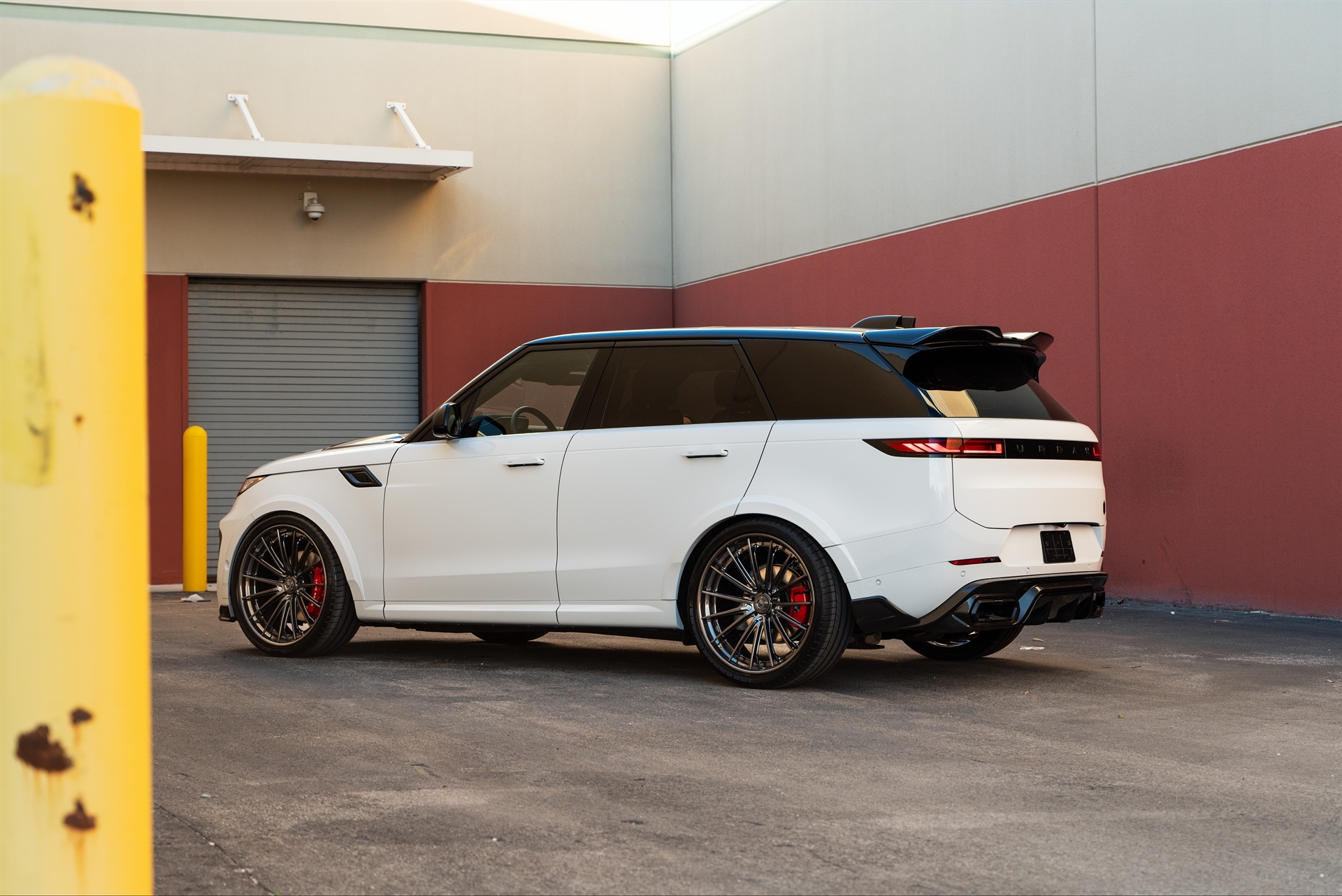 Land Rover Range Rover on Urban Auto Body Kit and 1886 Wheels