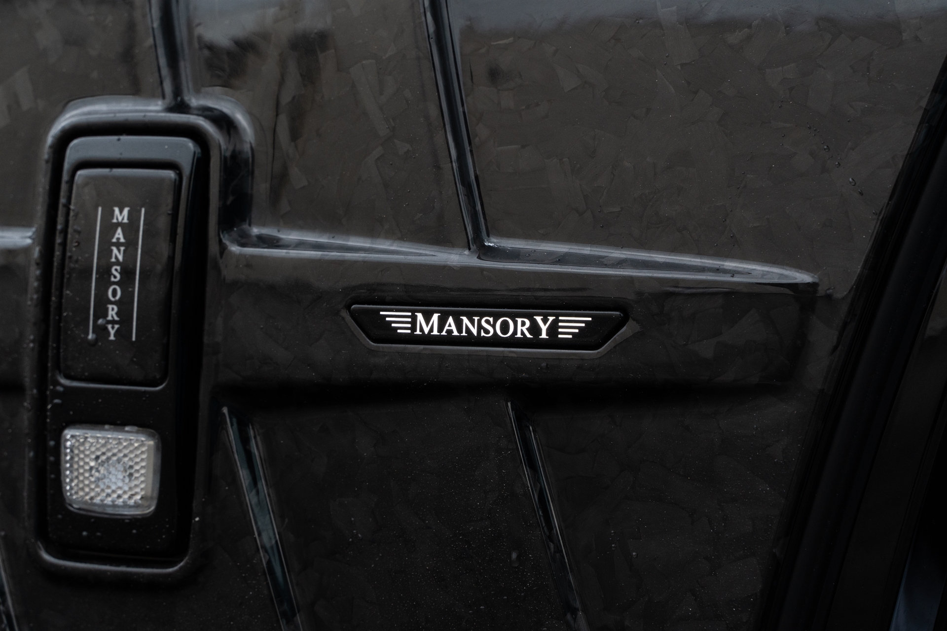 Mansory Rolls-Royce Spectre | on 1886 G100 | Mirror Polished Smoke
