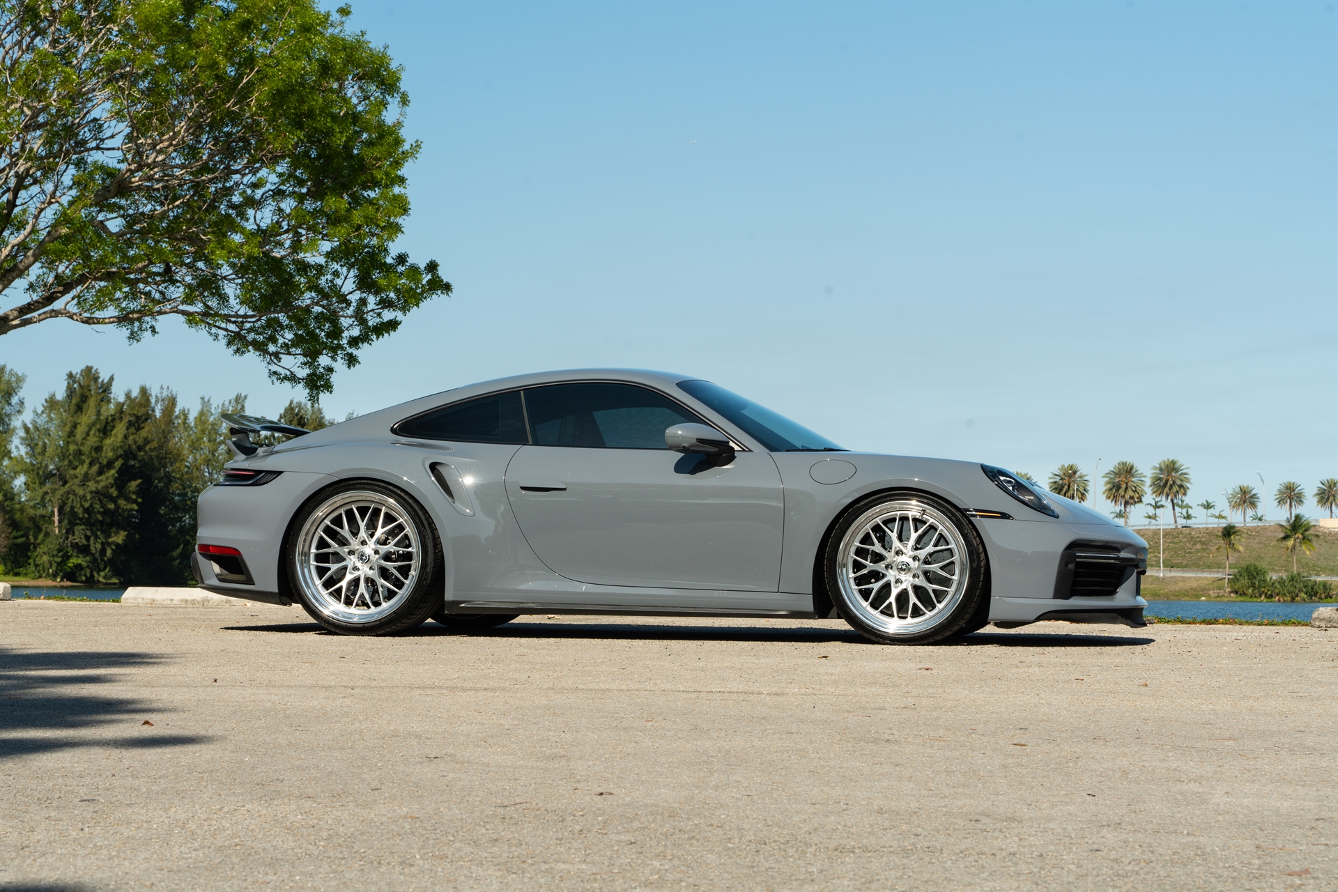 Porsche 992 Turbo S | Artic Gray | on HRE 520 FMR | Brushed Clear