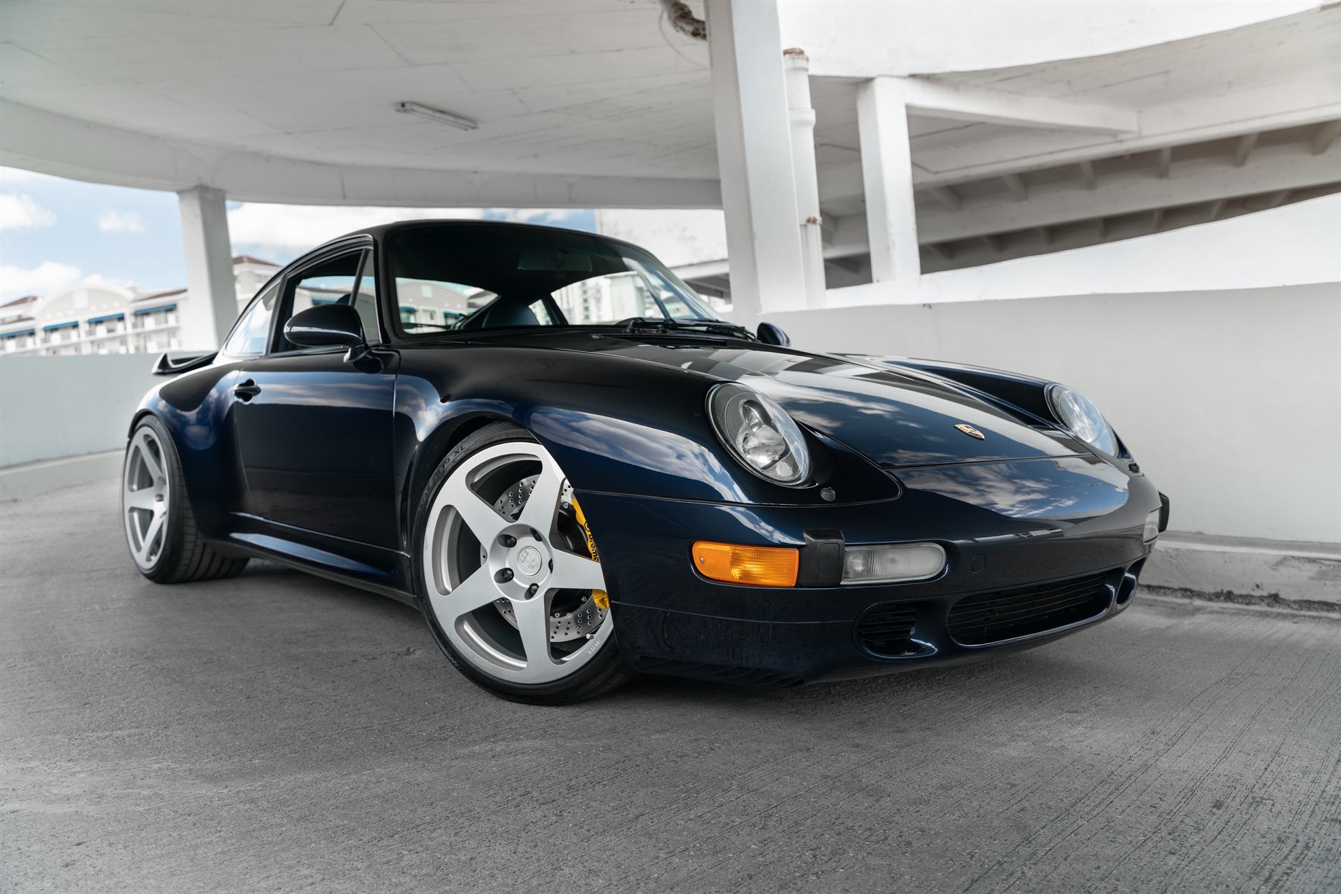 HRE 305M | Porsche 993 Turbo 1