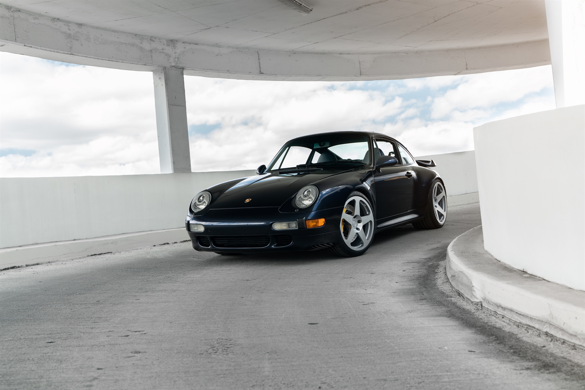 HRE 305M | Porsche 993 Turbo 1