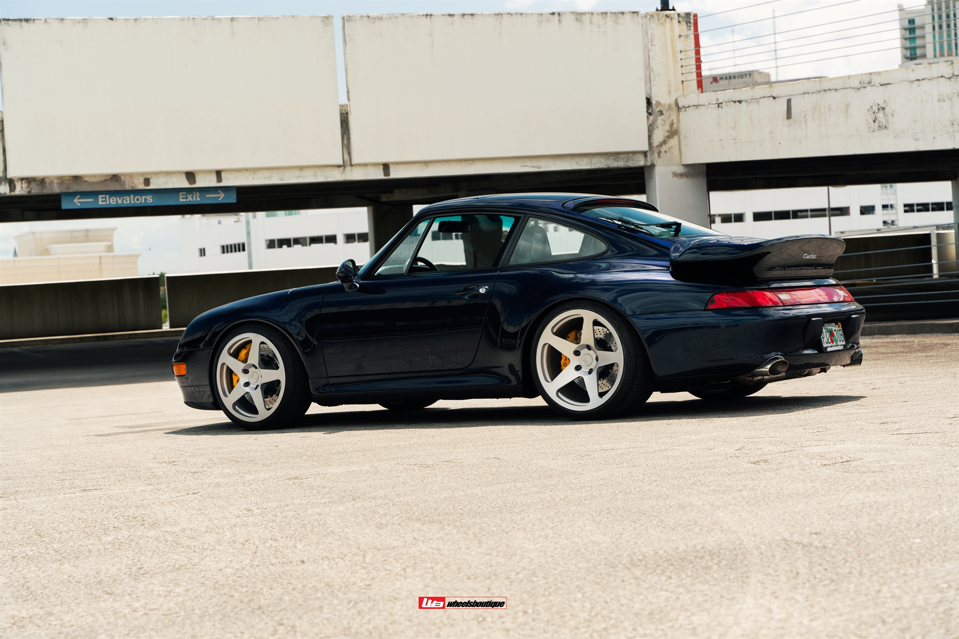 HRE 305M | Porsche 993 Turbo 1