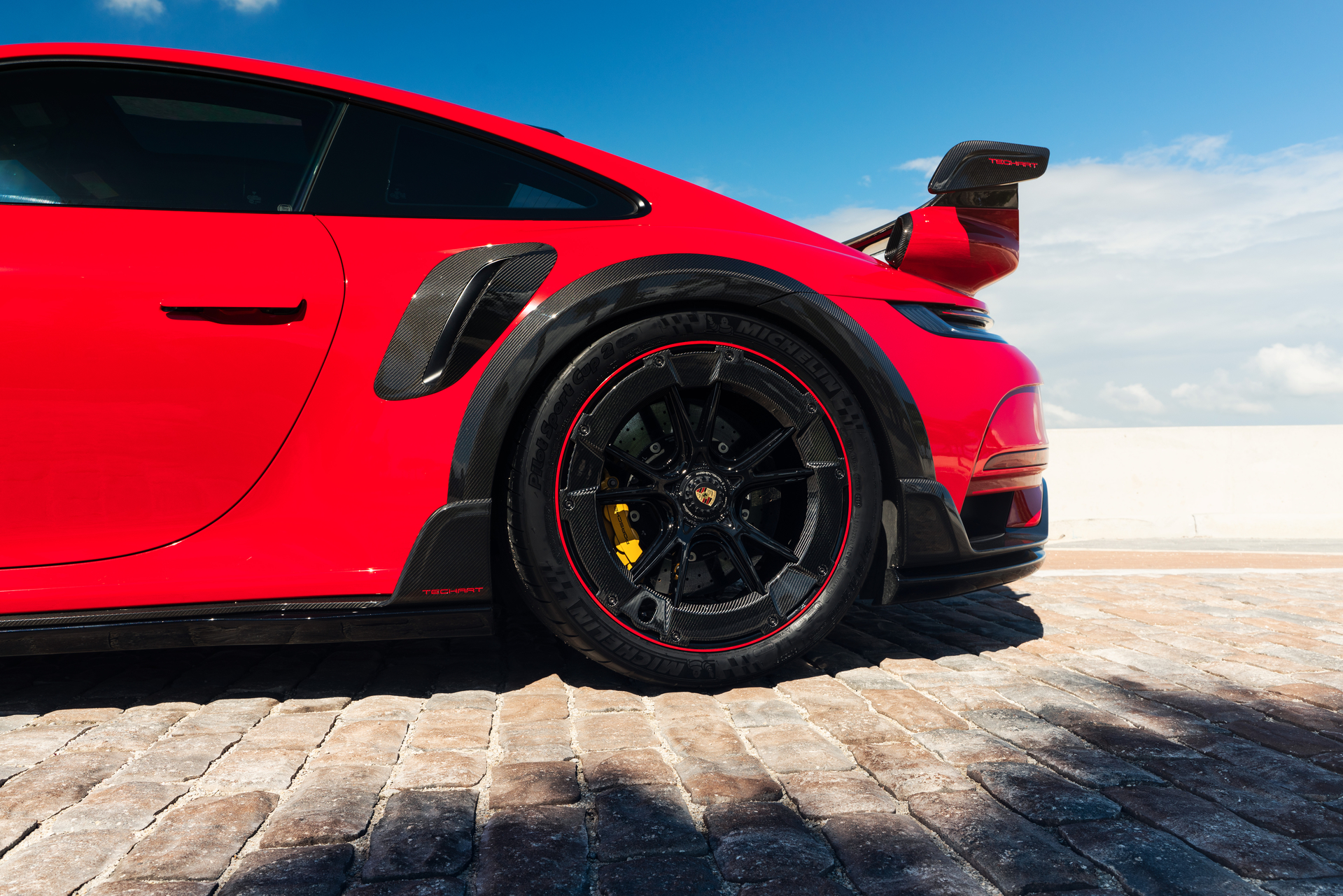 Techart Porsche 992 GT Street R America aerokit and Techart Wheels
