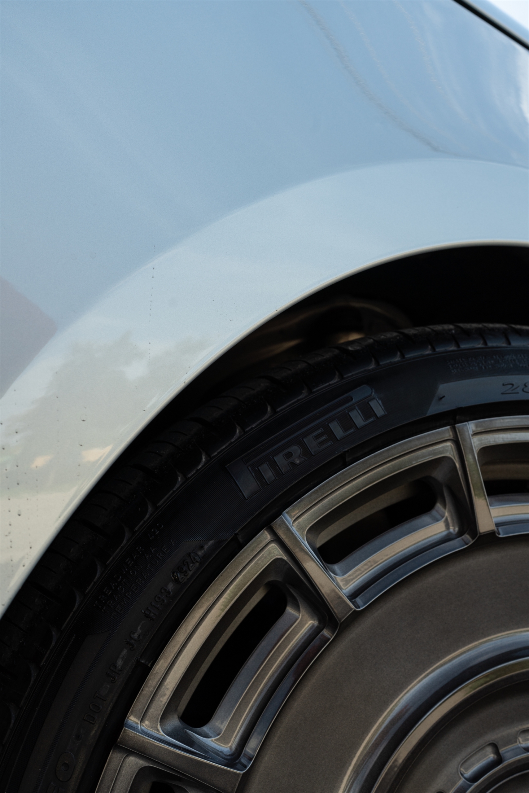 Range Rover on AG Wheels