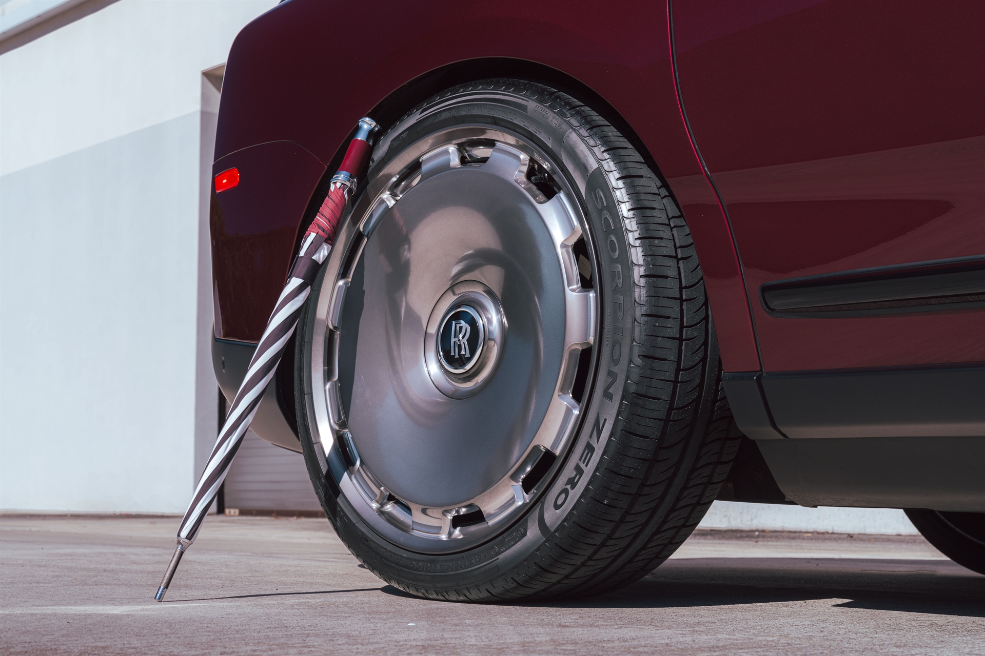 Rolls Royce Cullinan on HRE L108M