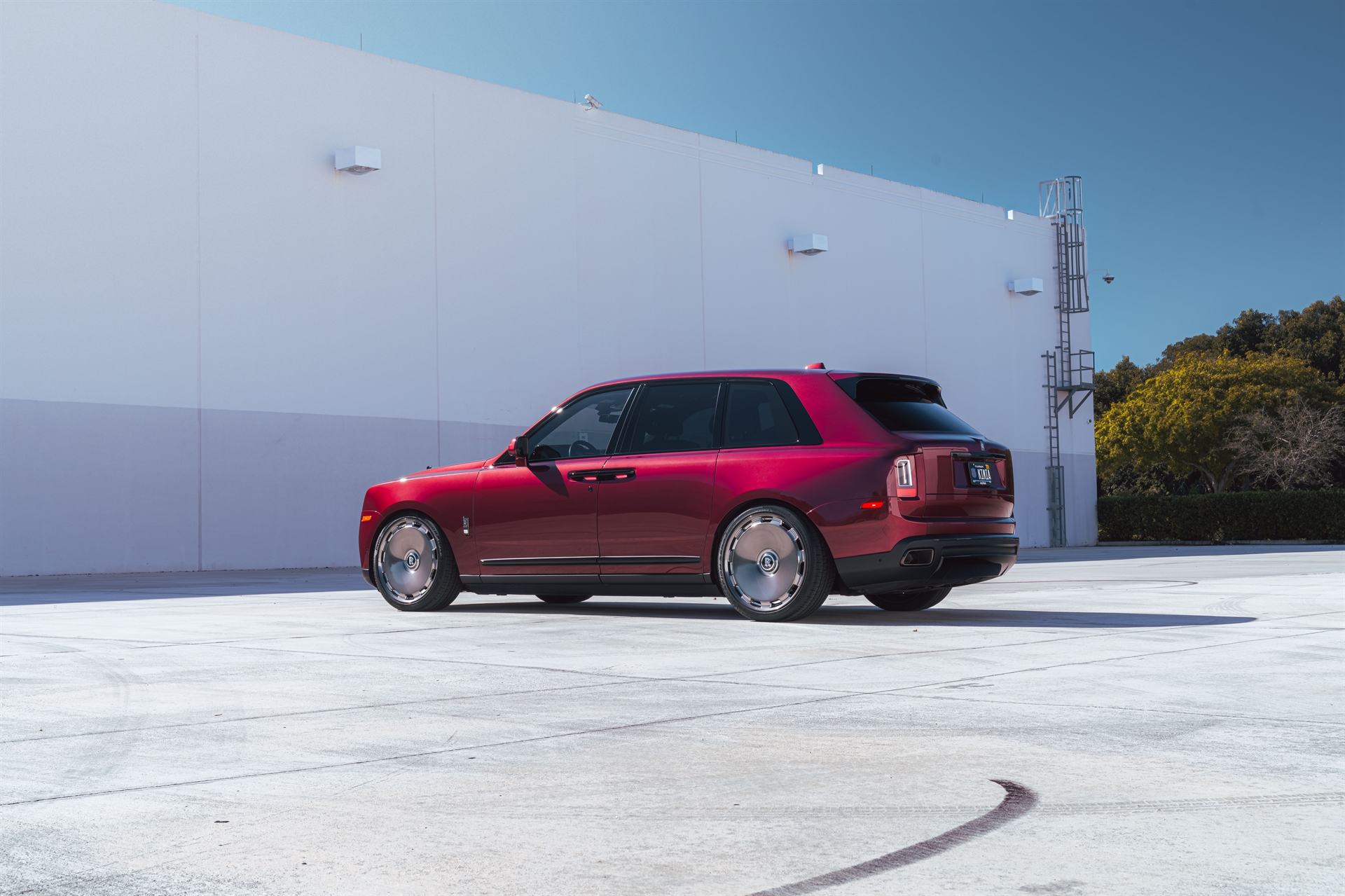 Rolls Royce Cullinan on HRE L108M