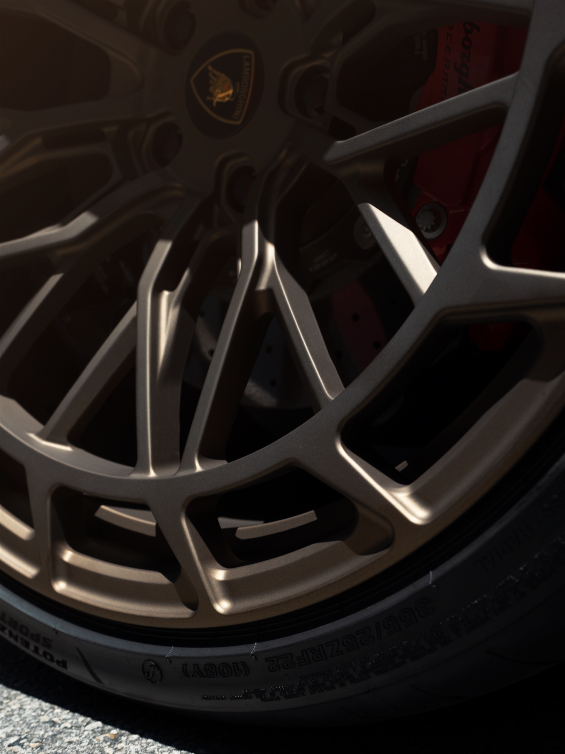 Lamborghini Revuelto | Blu Eleos | on Avant Garde AGL80 | Satin Bronze