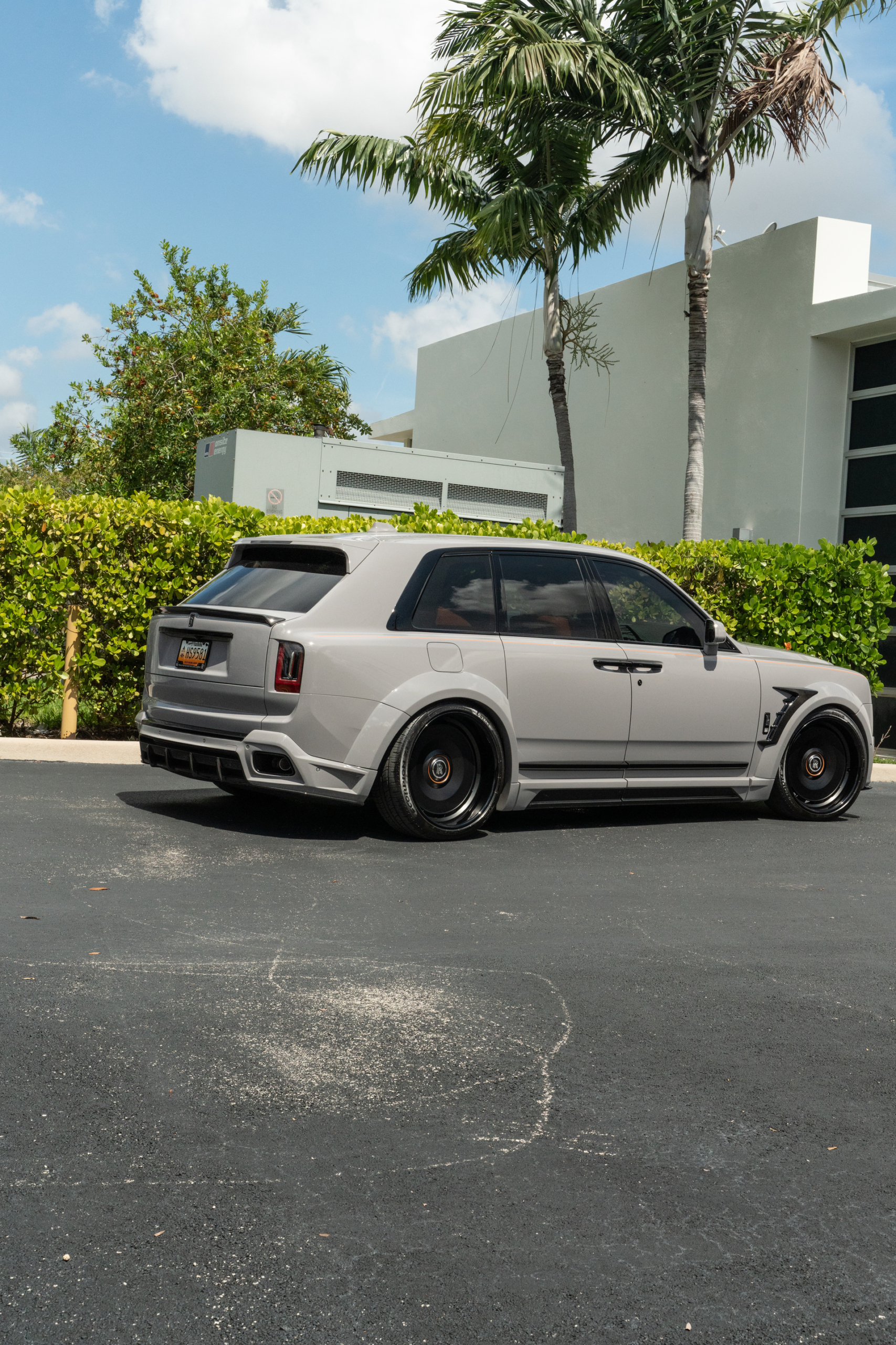 1016 Industries Cullinan Series II | Burnout Gray | on Avant Garde AGL93 | Satin Black