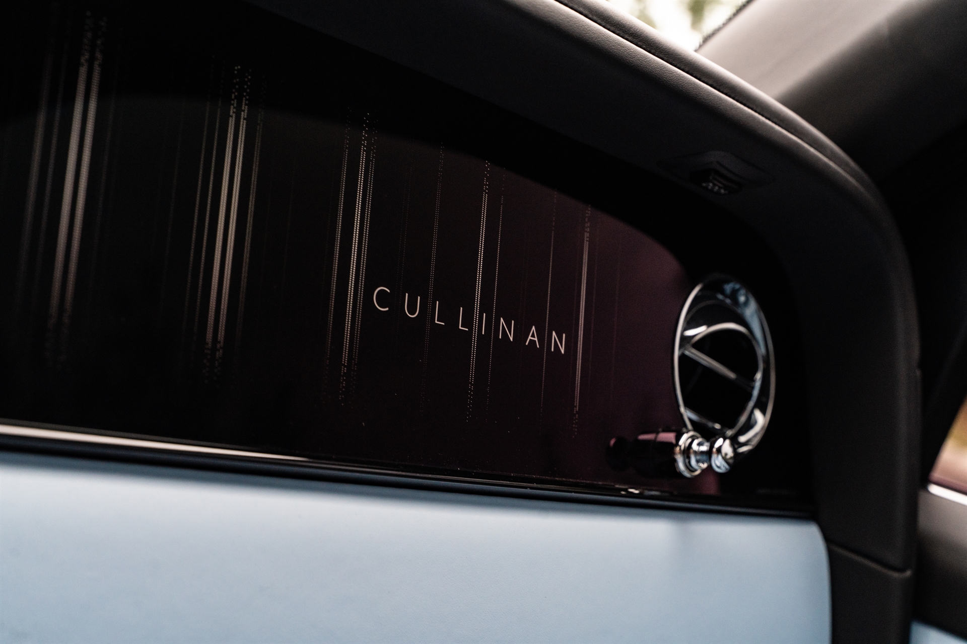 1016 Industries Cullinan Series II | Diamond Black | on Avant Garde SRX-04 | Gloss Black