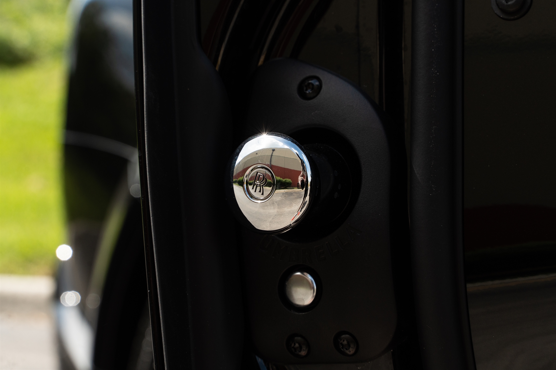 1016 Industries Cullinan Series II | Diamond Black | on Avant Garde SRX-04 | Gloss Black