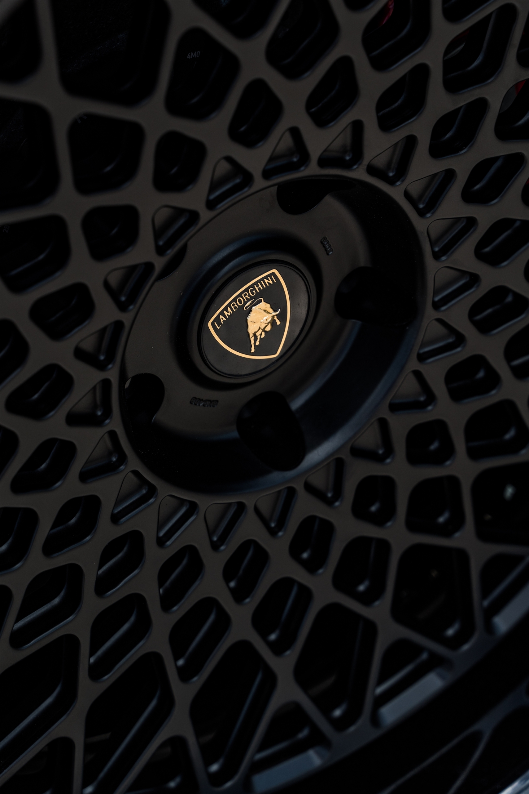 Lamborghini Urus | Rosso Mars | on 1886 S009 | Satin Black