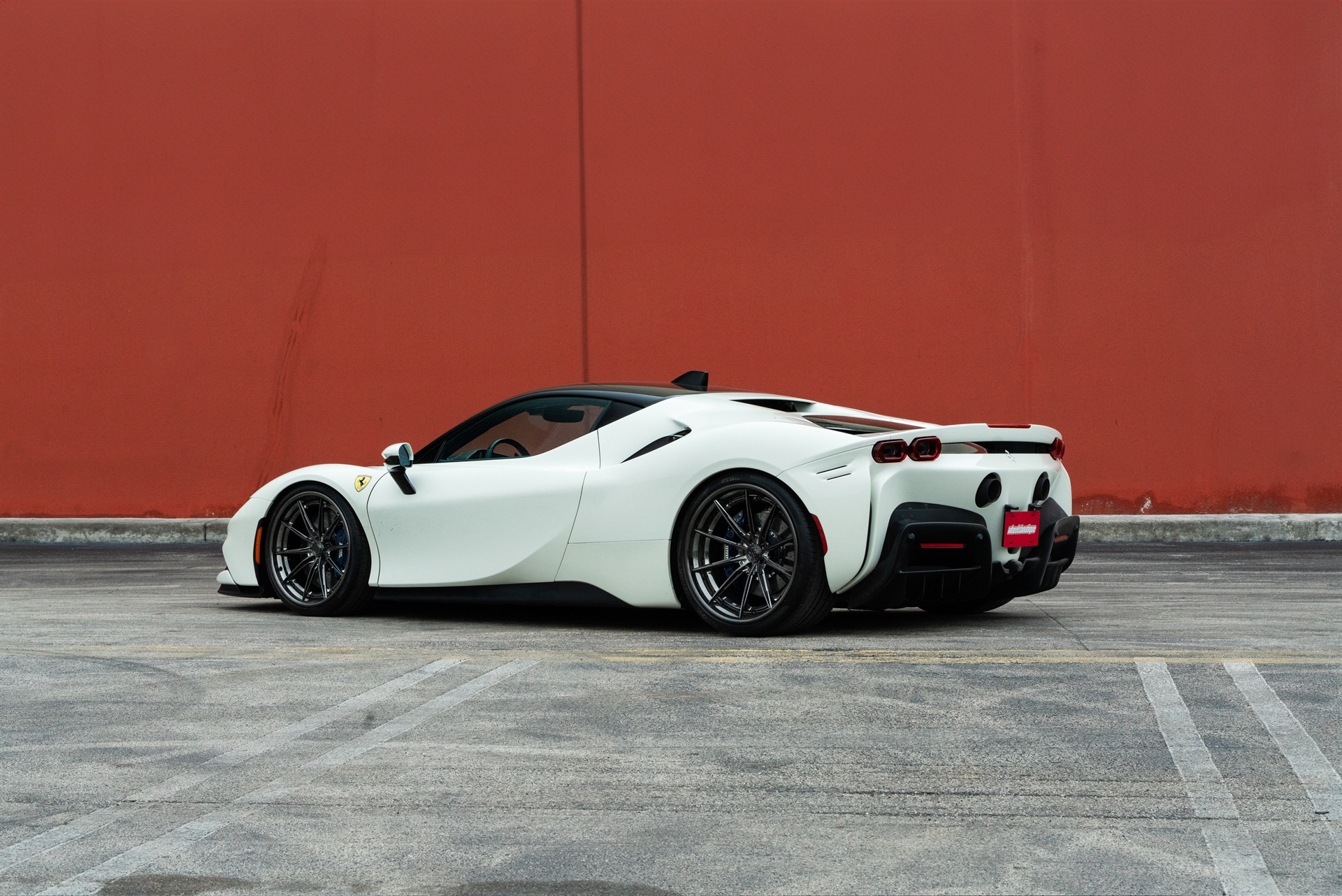 Ferrari SF90 | Bianco Avus | on 1886 G010 | Polished Liquid Smoke