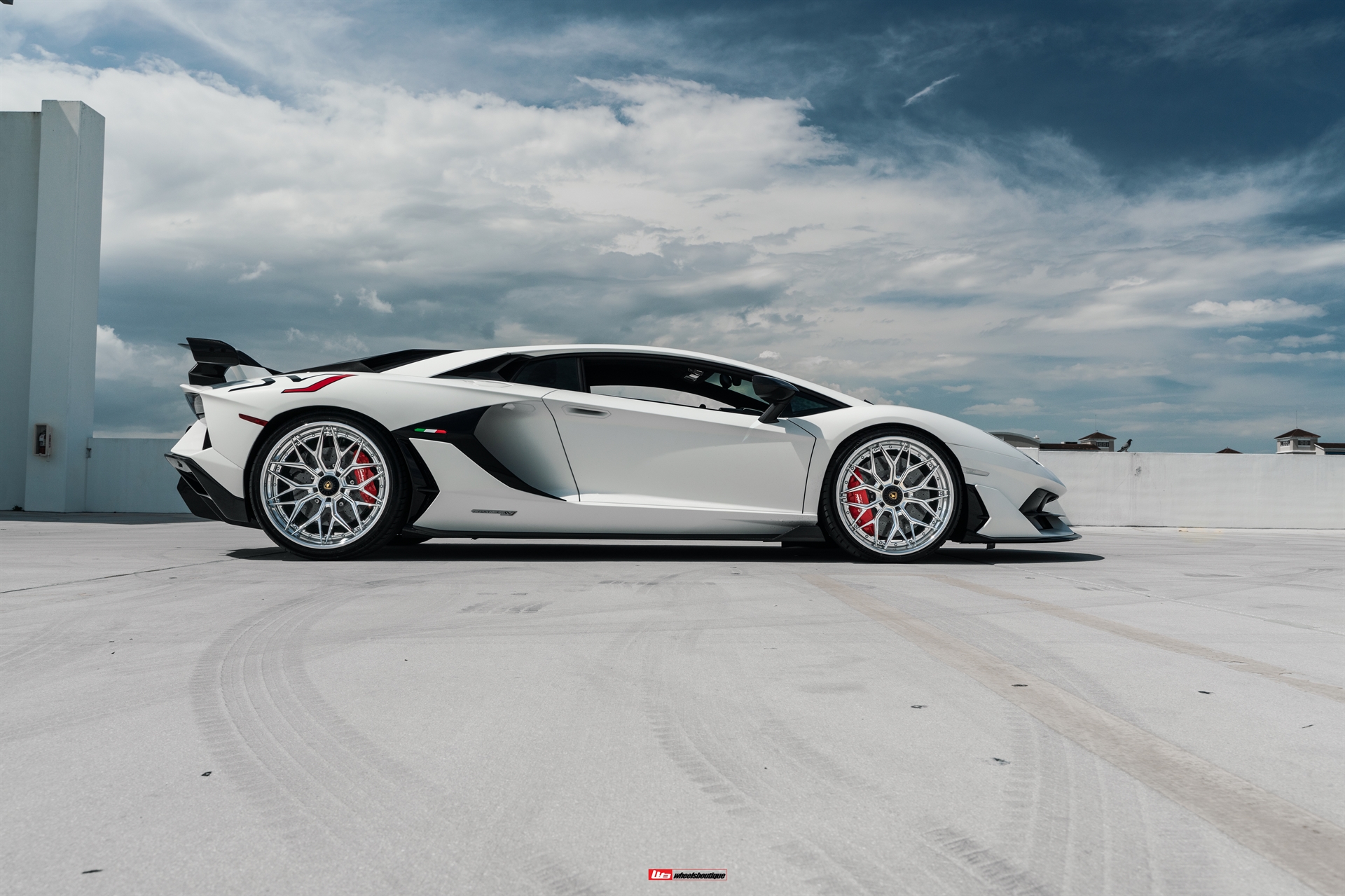 AL13 R80 | Lamborghini Aventador SVJ
