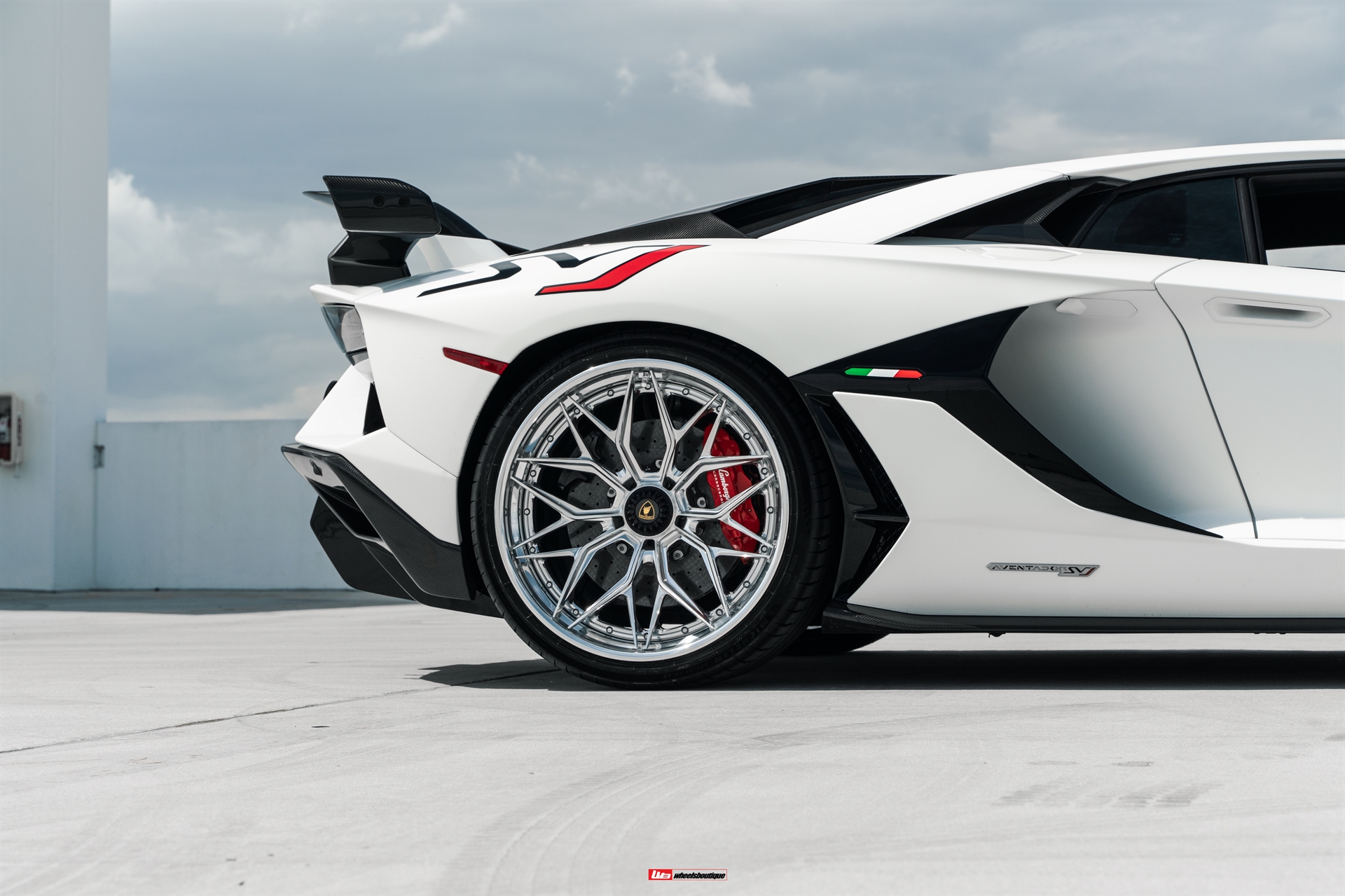 AL13 R80 | Lamborghini Aventador SVJ