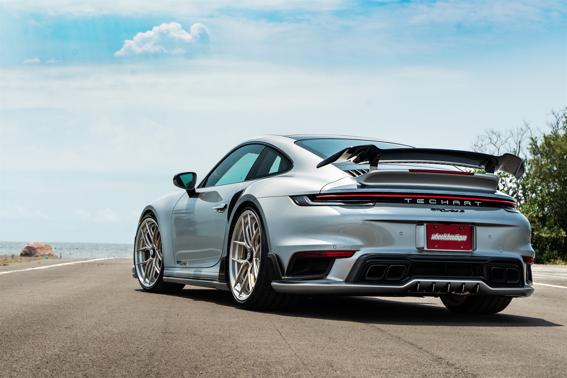 TECHART 992 Turbo S | GT Silver | on HRE S101SC | Satin White Gold