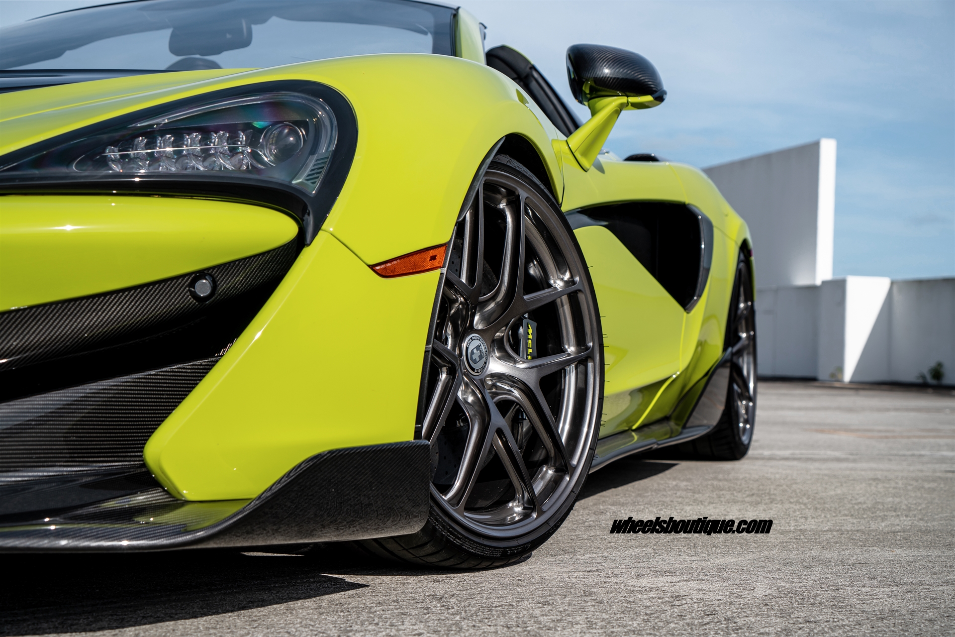 MCLAREN 600LT SPIDER ON HRE R101 LIGHTWEIGHT