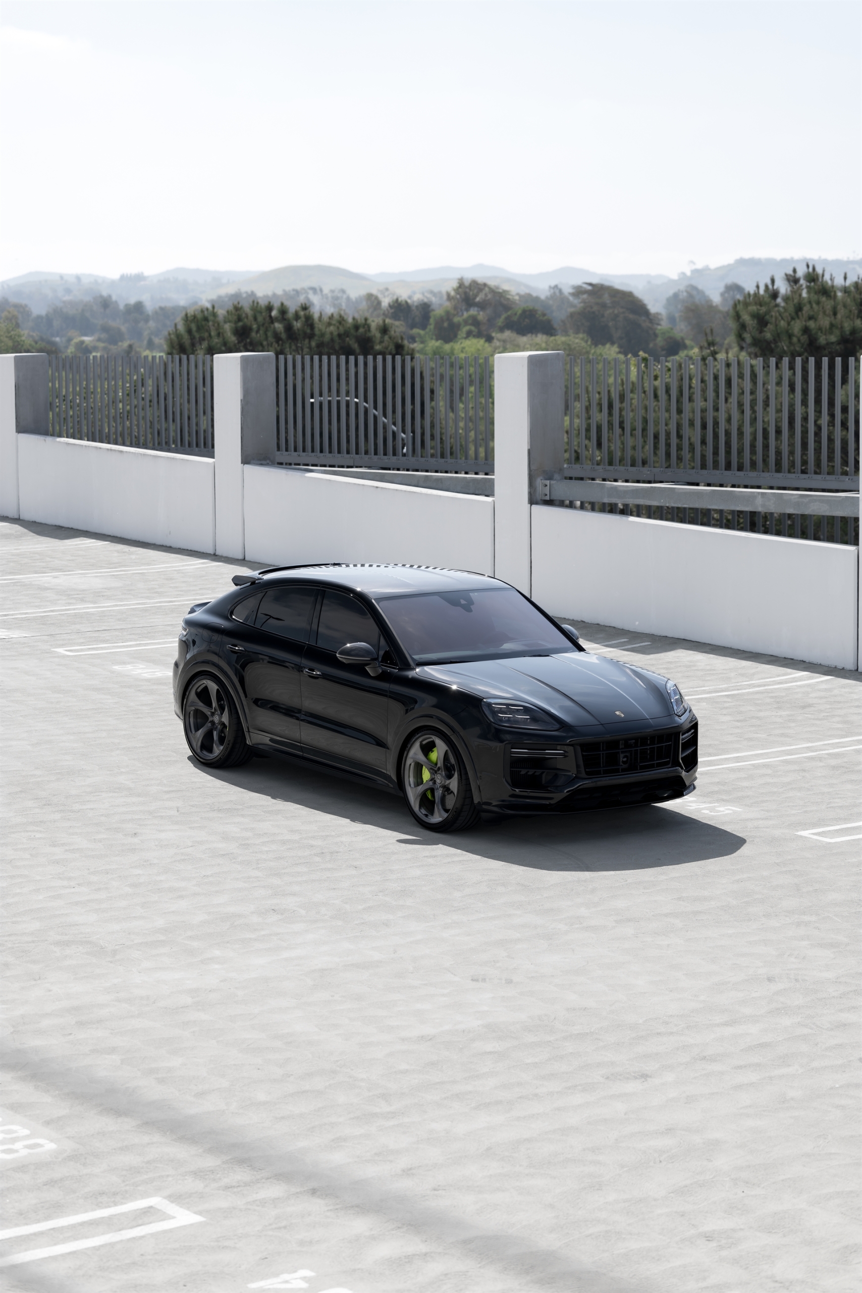 Porsche Cayenne on HRE 522M