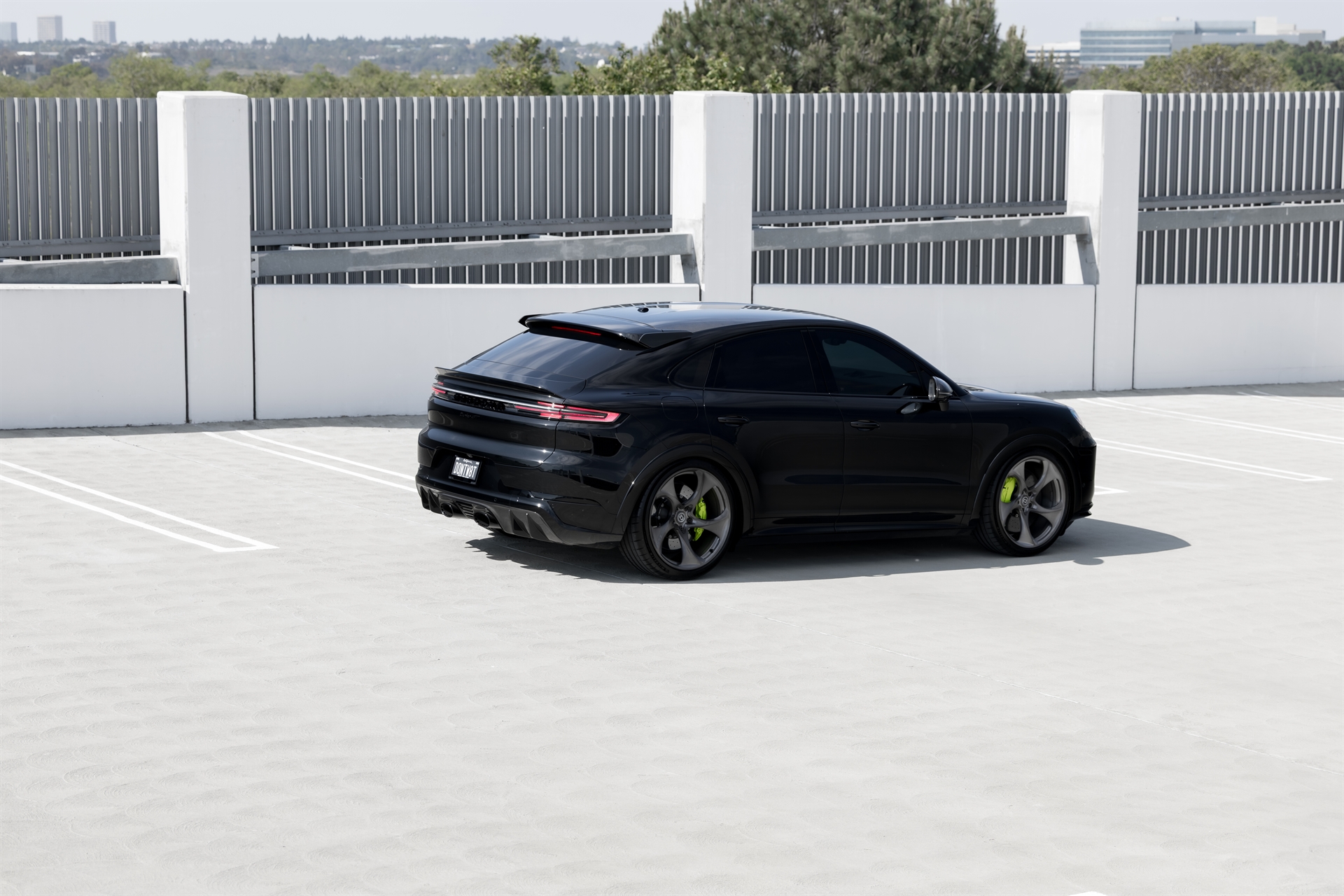 Porsche Cayenne on HRE 522M