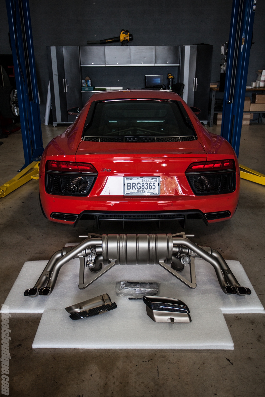 Akrapovic Exhaust Install – Audi R8 V10 (2017)
