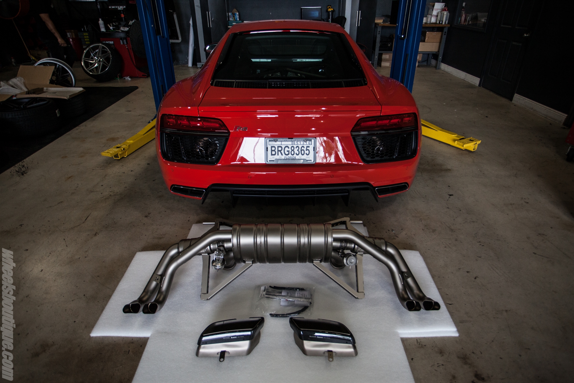 Akrapovic Exhaust Install – Audi R8 V10 (2017)