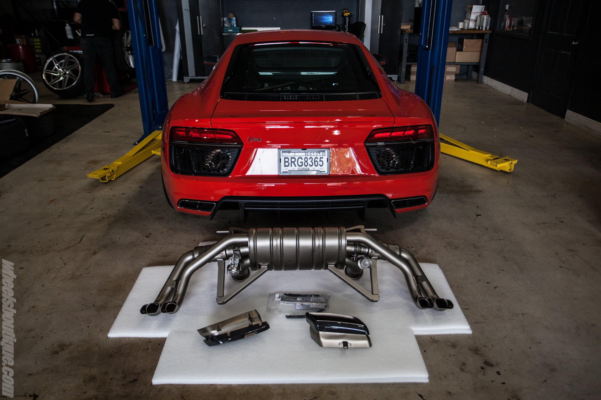 Akrapovic Exhaust Install – Audi R8 V10 (2017)