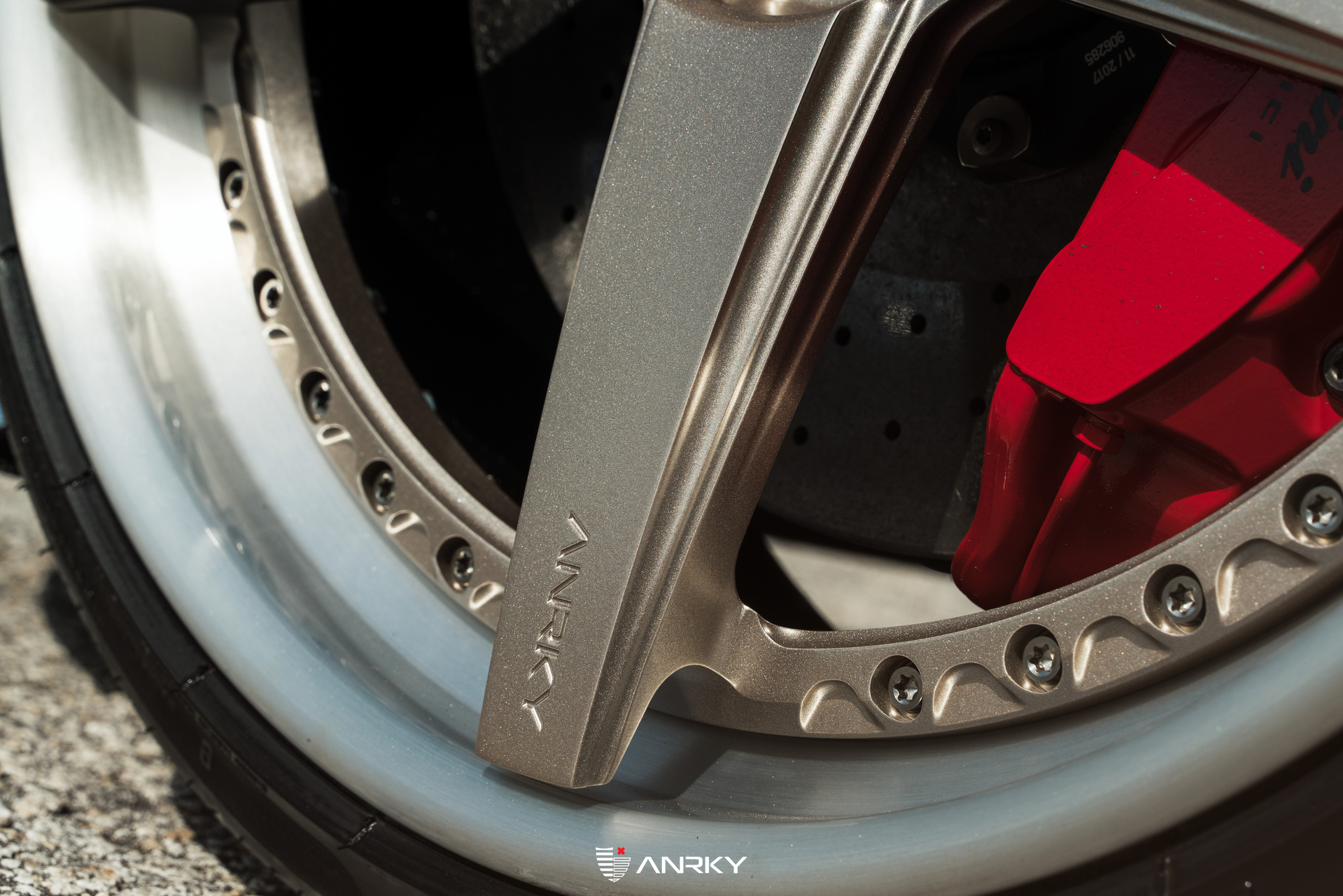 Lamborghini Aventador SV Roadster | Ballon White | ANRKY RS5.3 | Satin White Gold