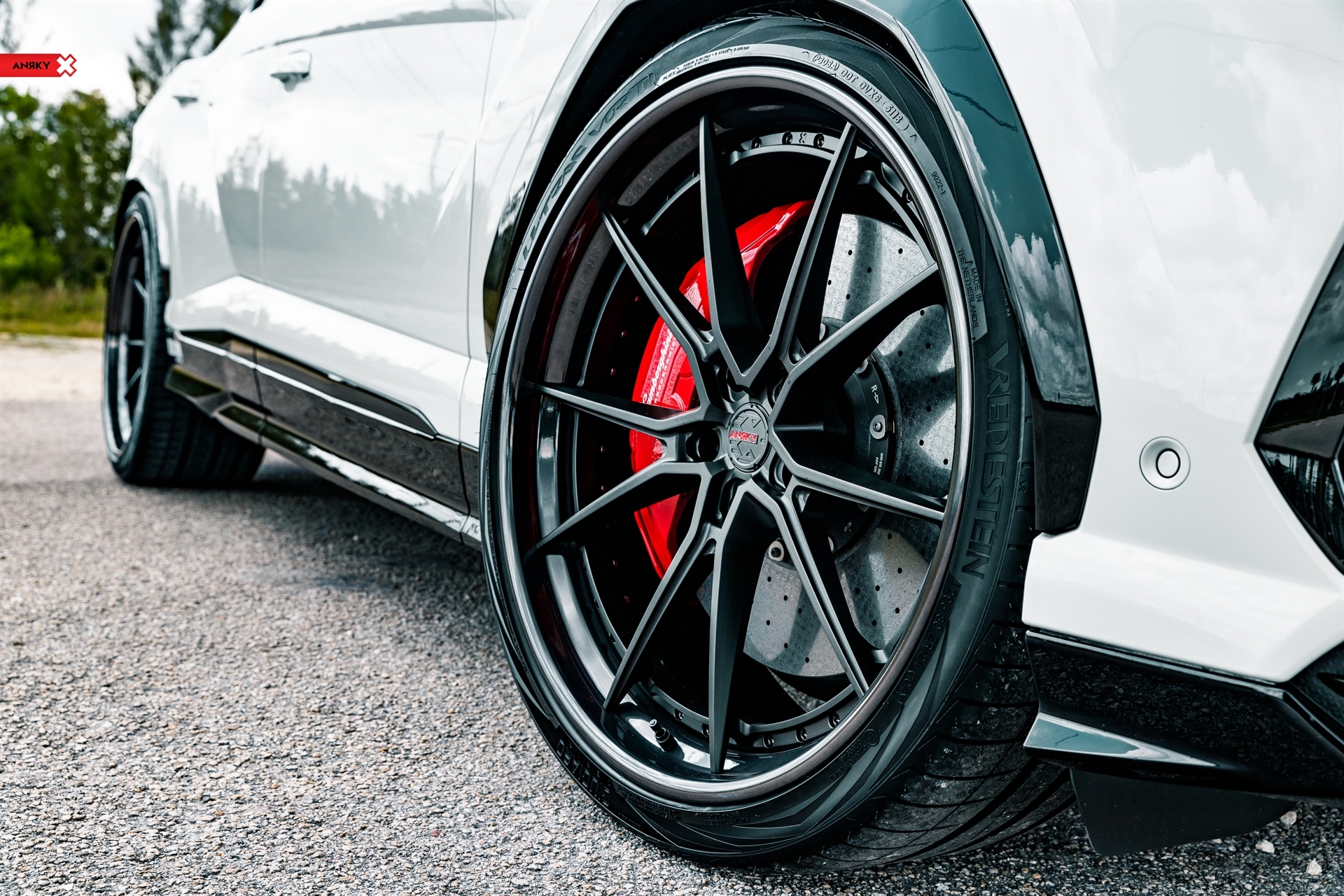 Lamborghini Urus – AN32 SeriesTHREE