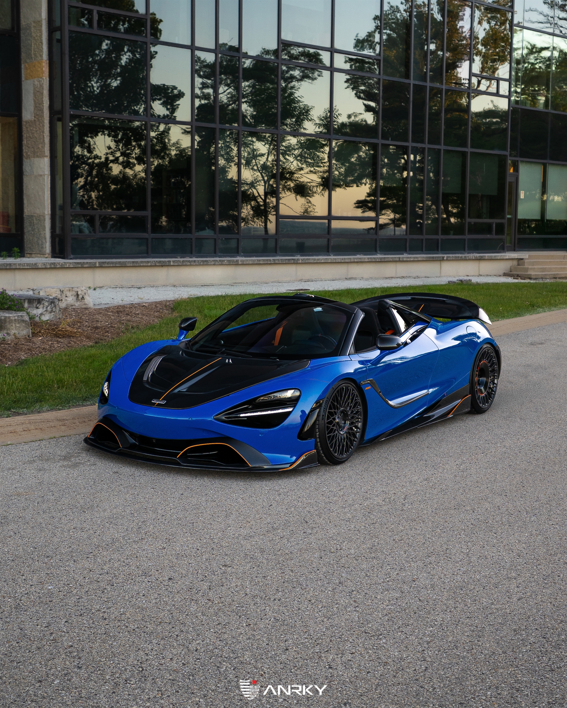 McLaren 720S Spider – RETROSeries RS7.2+AEROSport