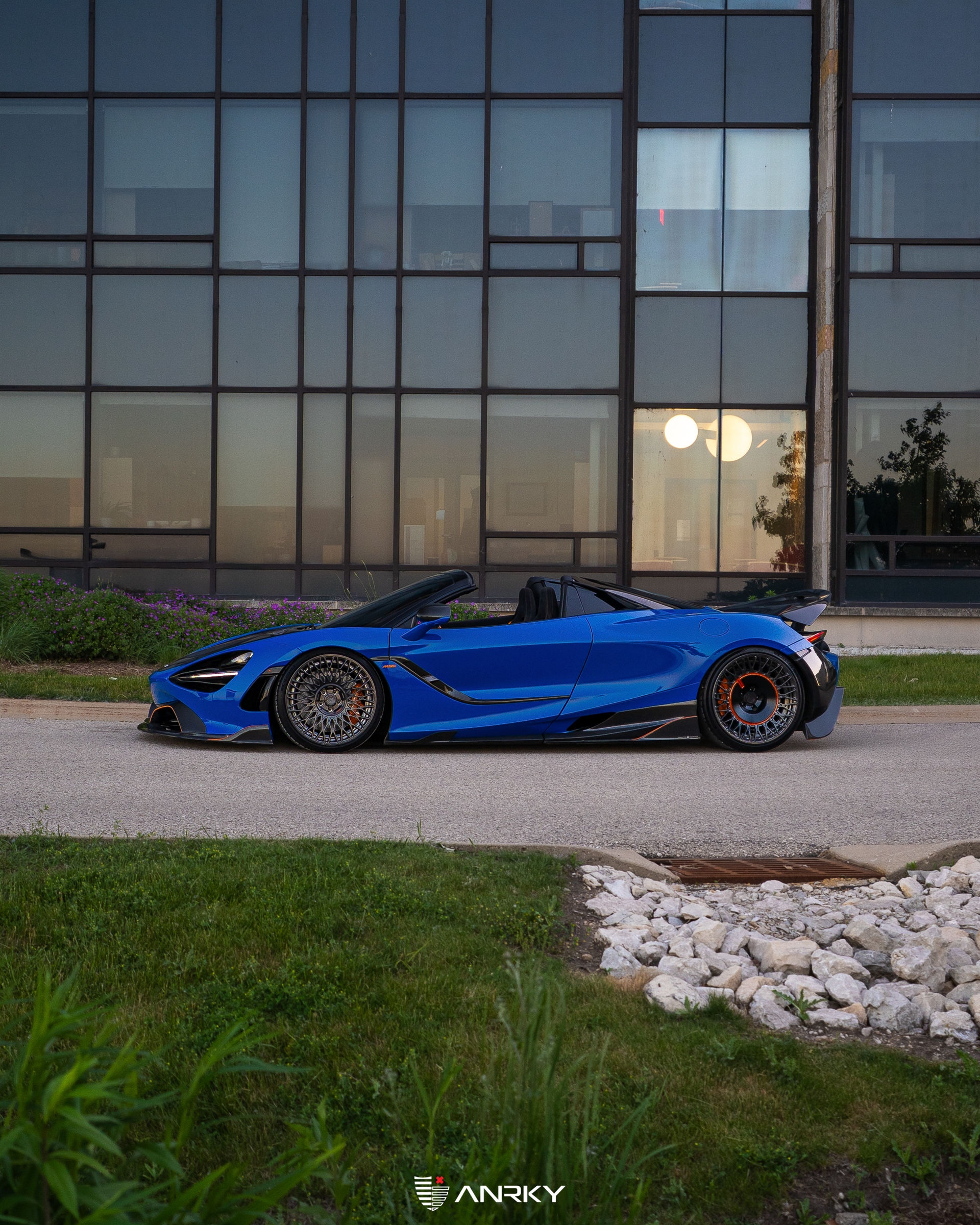 McLaren 720S Spider – RETROSeries RS7.2+AEROSport