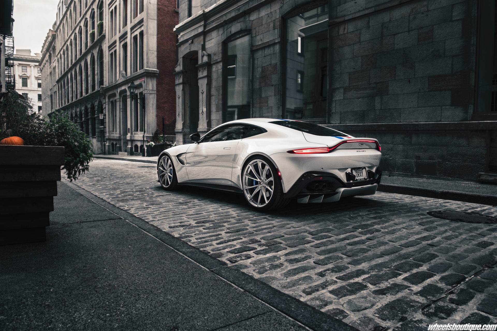 HRE Wheels P204 | Aston Martin Vantage